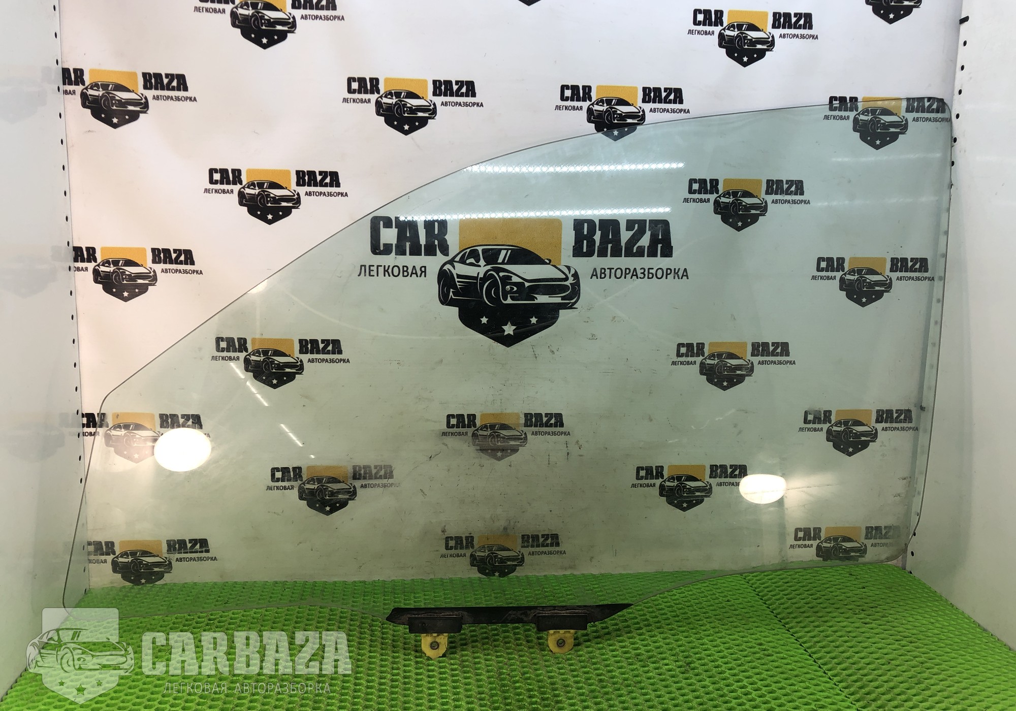 MR978105 Стекло двери передней левой для Mitsubishi Outlander I (с 2002 по 2008)