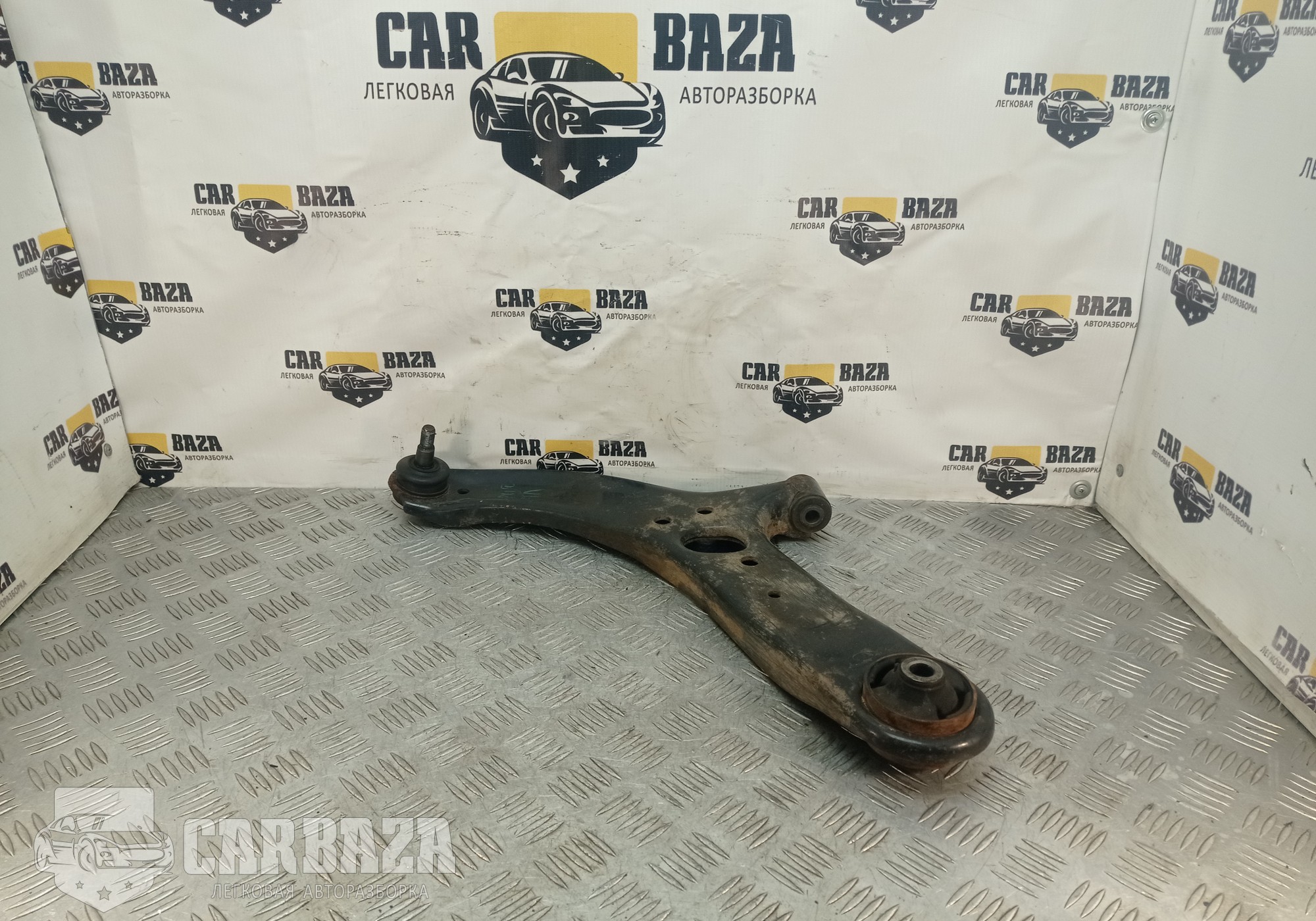 545004L000 Рычаги подвески передний левый