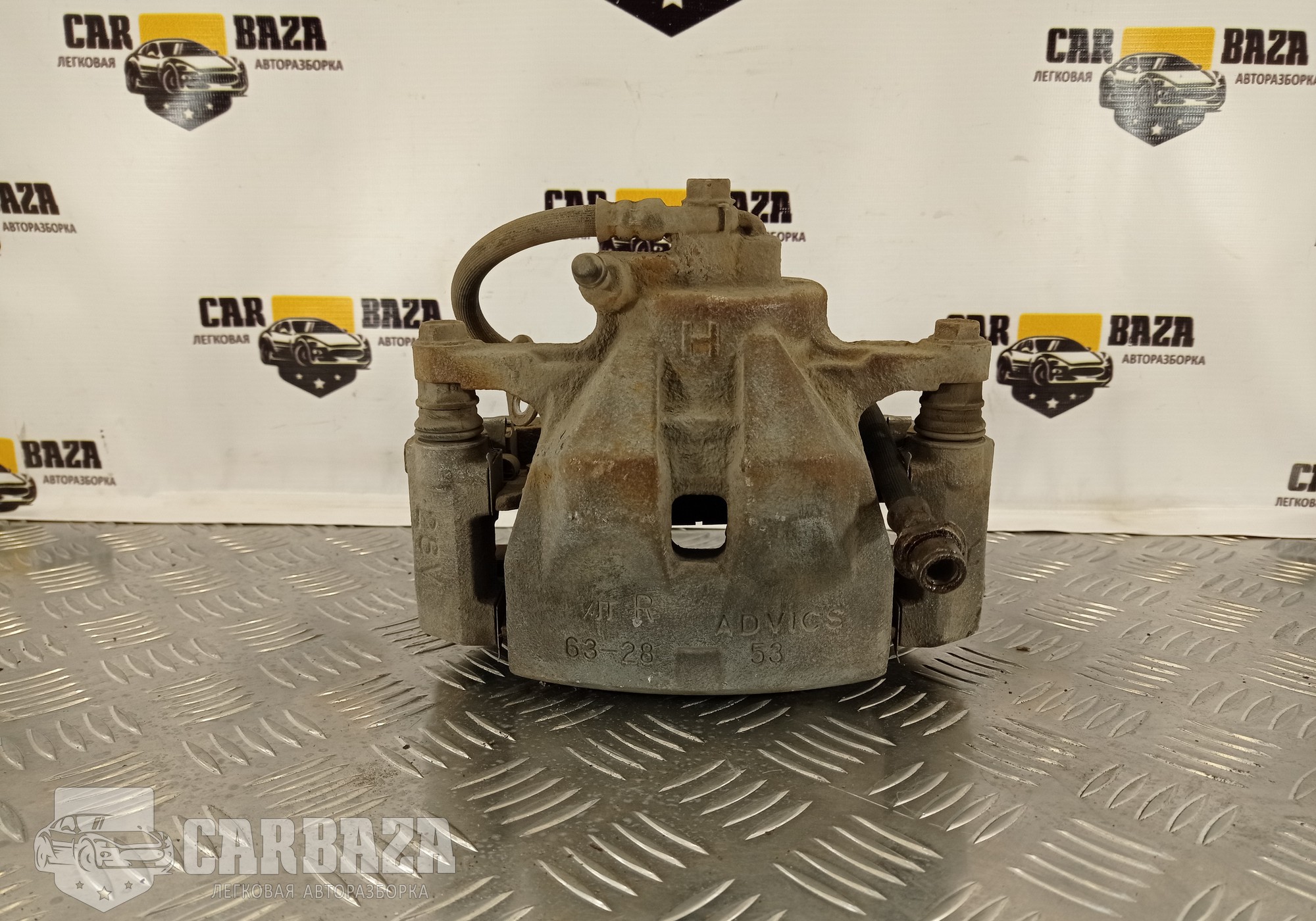 4773033361 Суппорт тормозной передний правый R для Lexus ES VI (с 2012 по 2018)