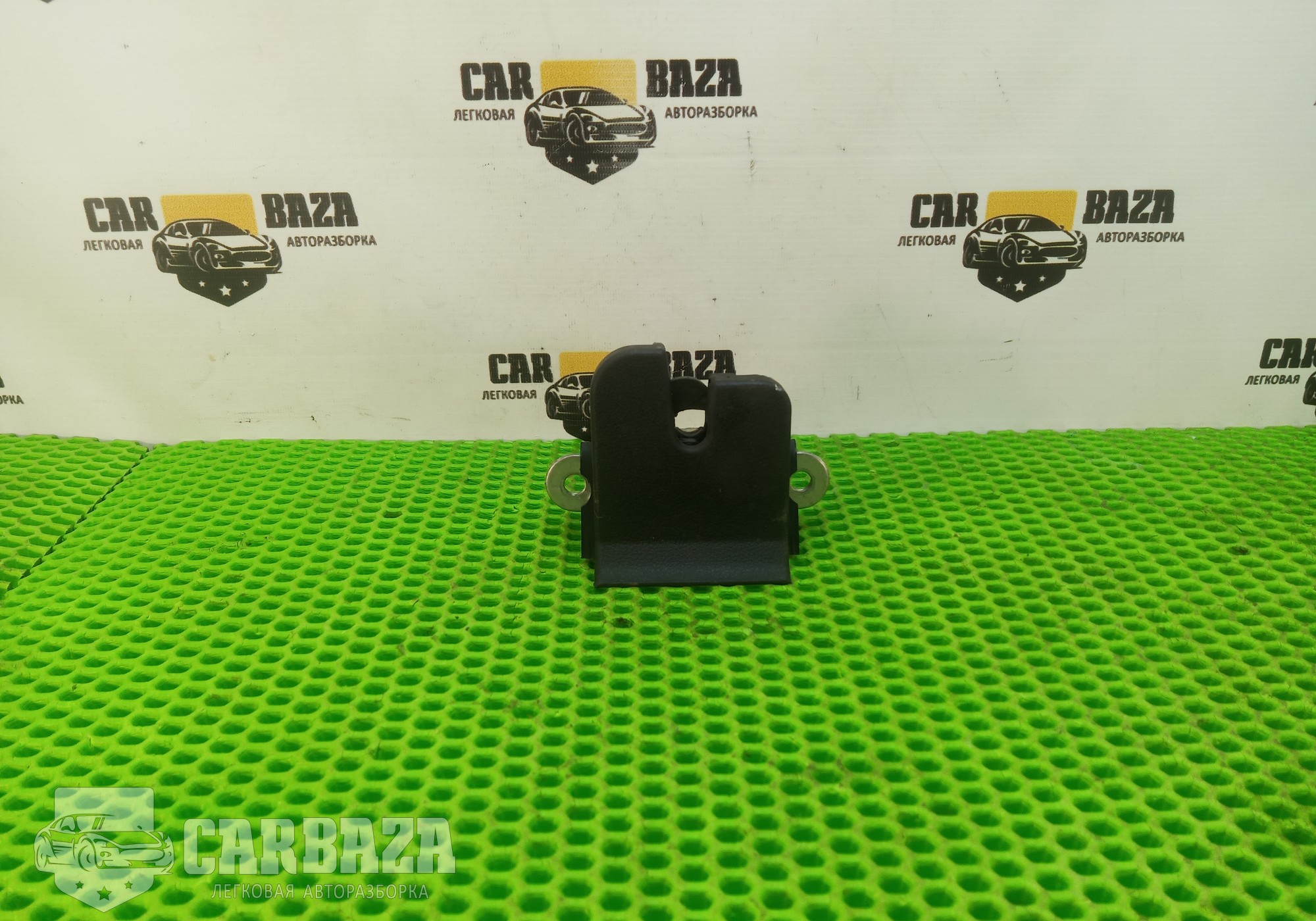 5L6827505C Замок багажника для Skoda Yeti