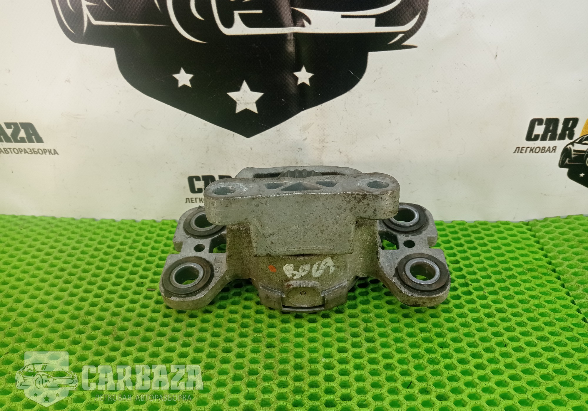 EJ327M121AC Опора КПП для Land Rover Range Rover Evoque (с 2011)