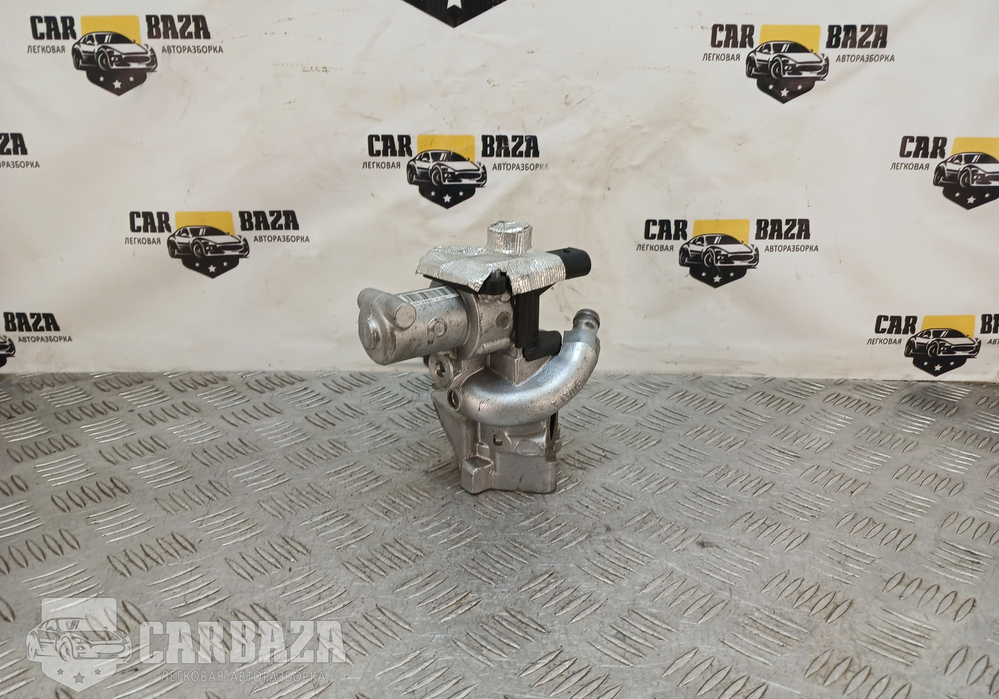 8201016581B Клапан ЕГР для Nissan Pathfinder