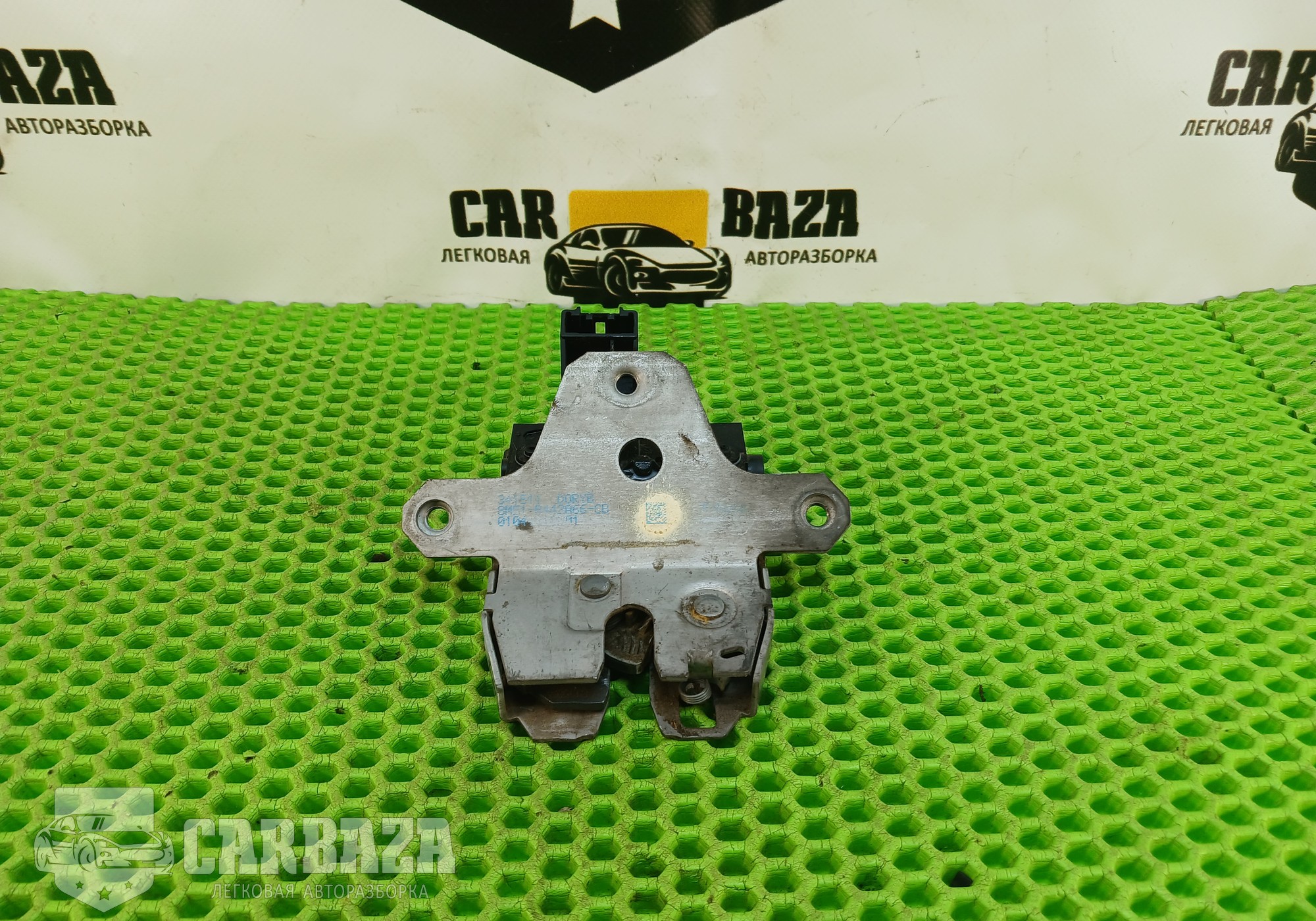 8M51R442R66CB Замок багажника (хетчбек)