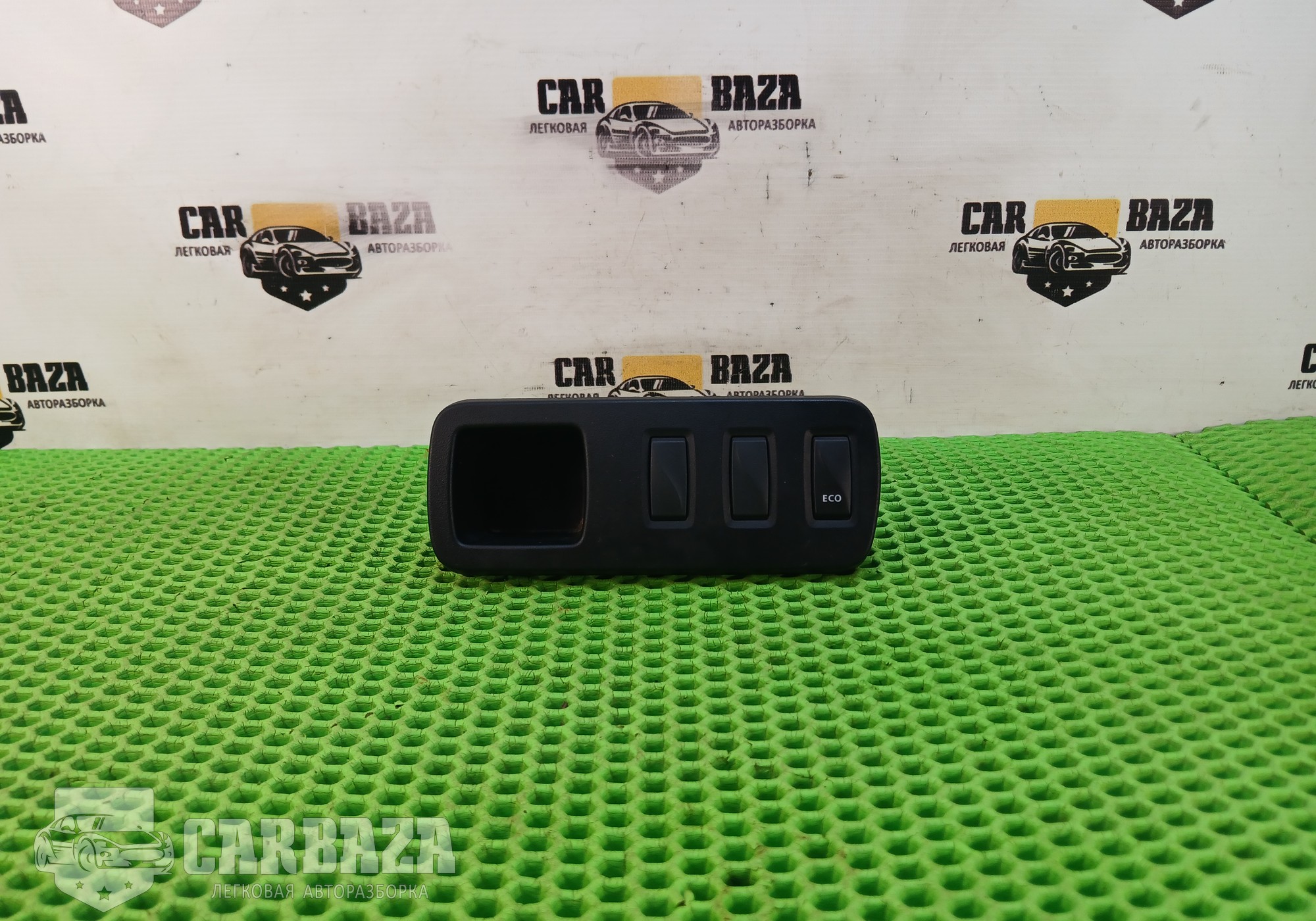251638577R Накладка панели приборов для Nissan Terrano