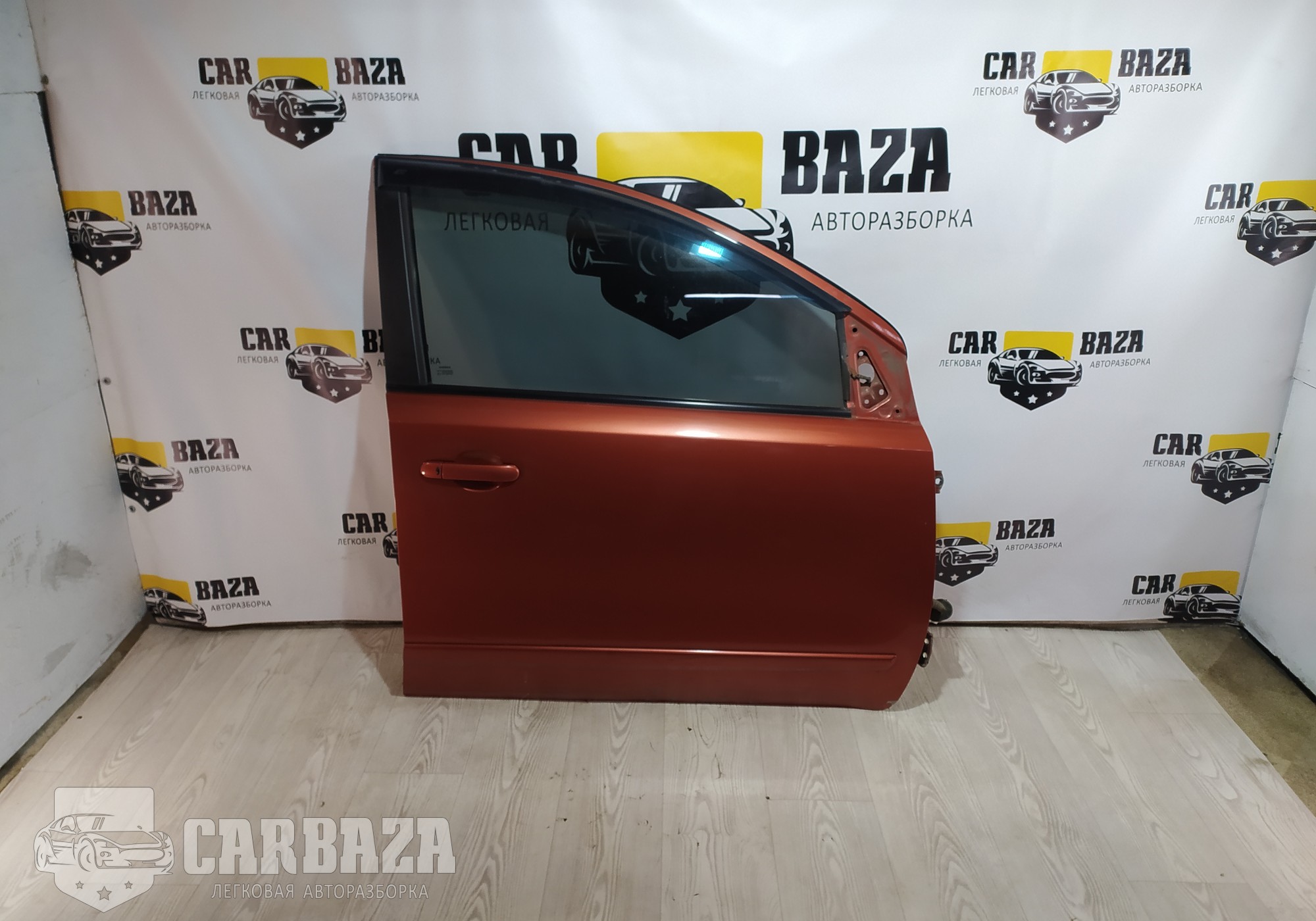 H01009U0M0 Дверь передняя правая для Nissan Note I (с 2006 по 2013)