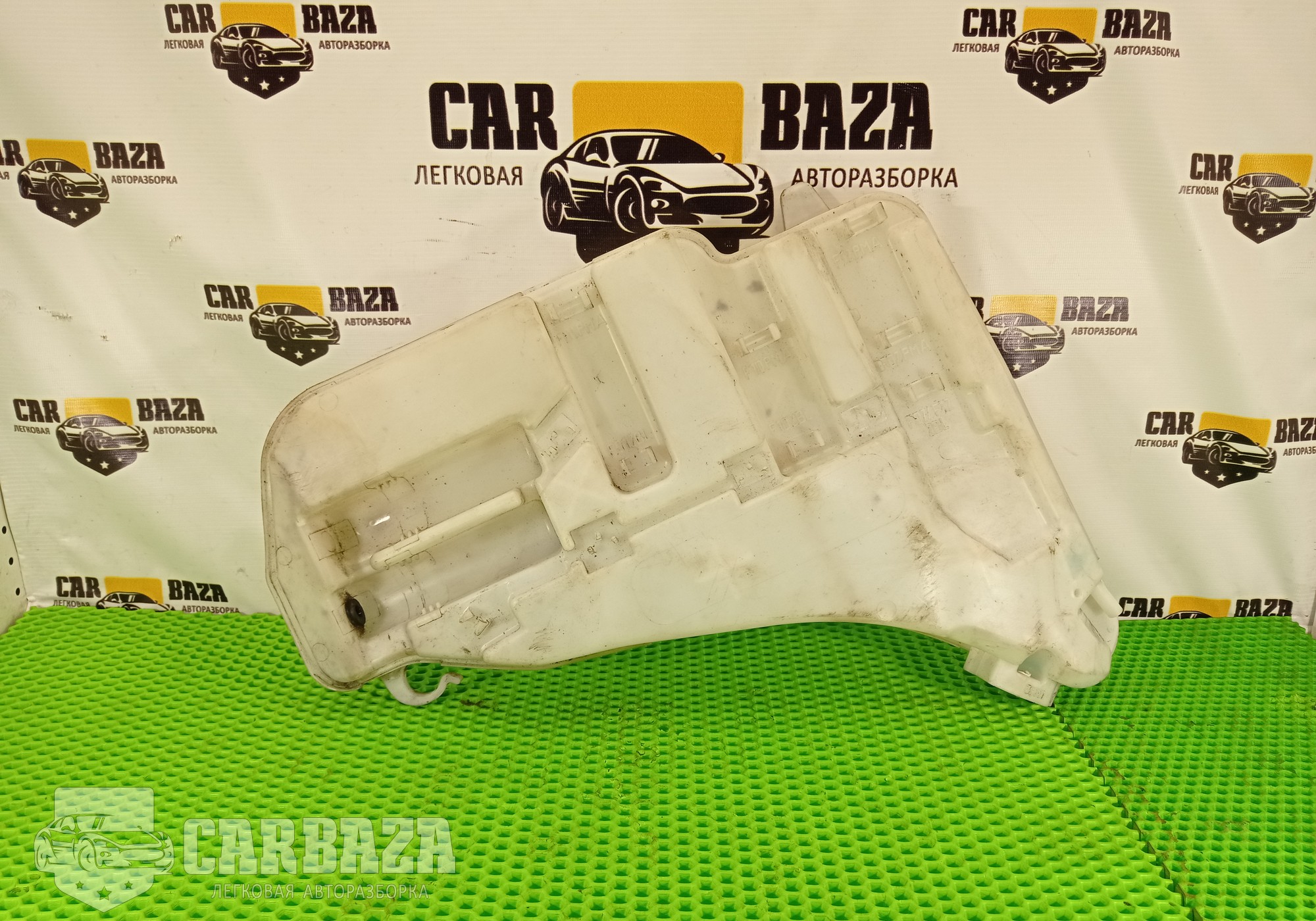 61667269667 Бачок омывателя лобового стекла для BMW 7 F01/F02/F03/F04 (с 2008 по 2015)