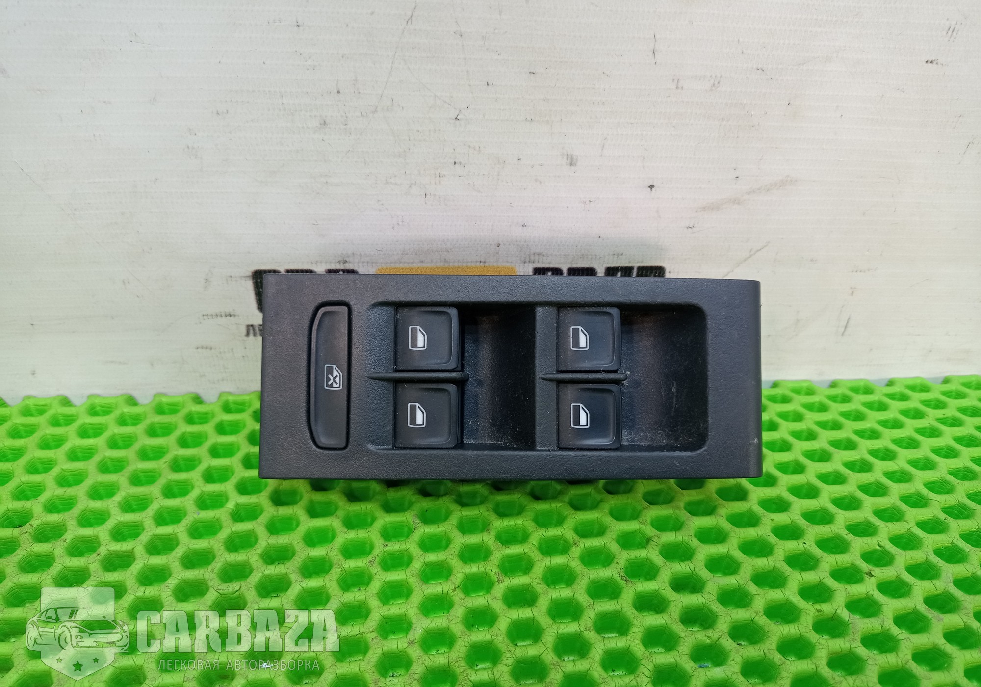 5JC959857 Блок управления стеклоподъемниками для Skoda Rapid I (с 2012 по 2020)