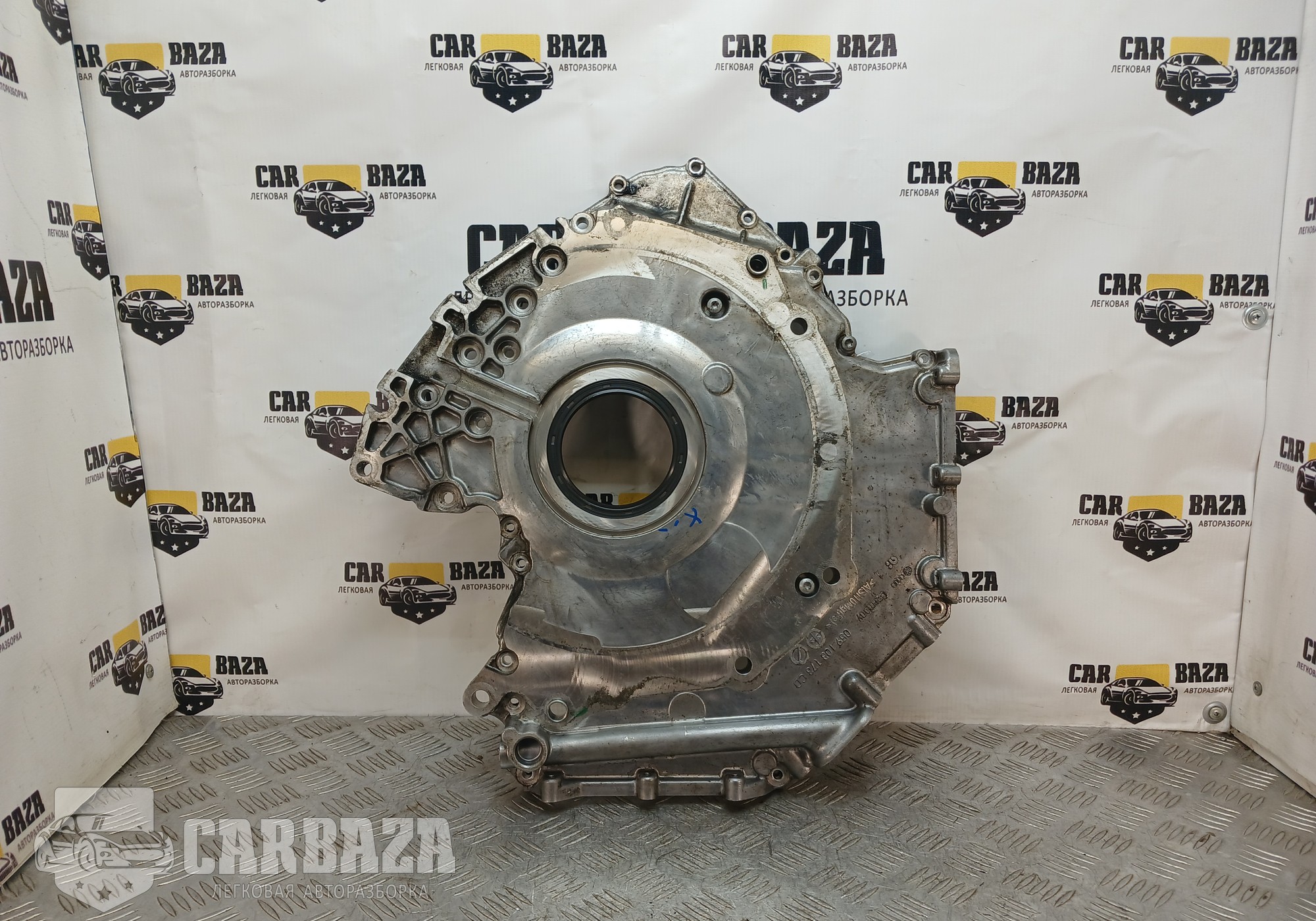 059103173CD Крышка двигателя задняя CLAB 3.0 TDI