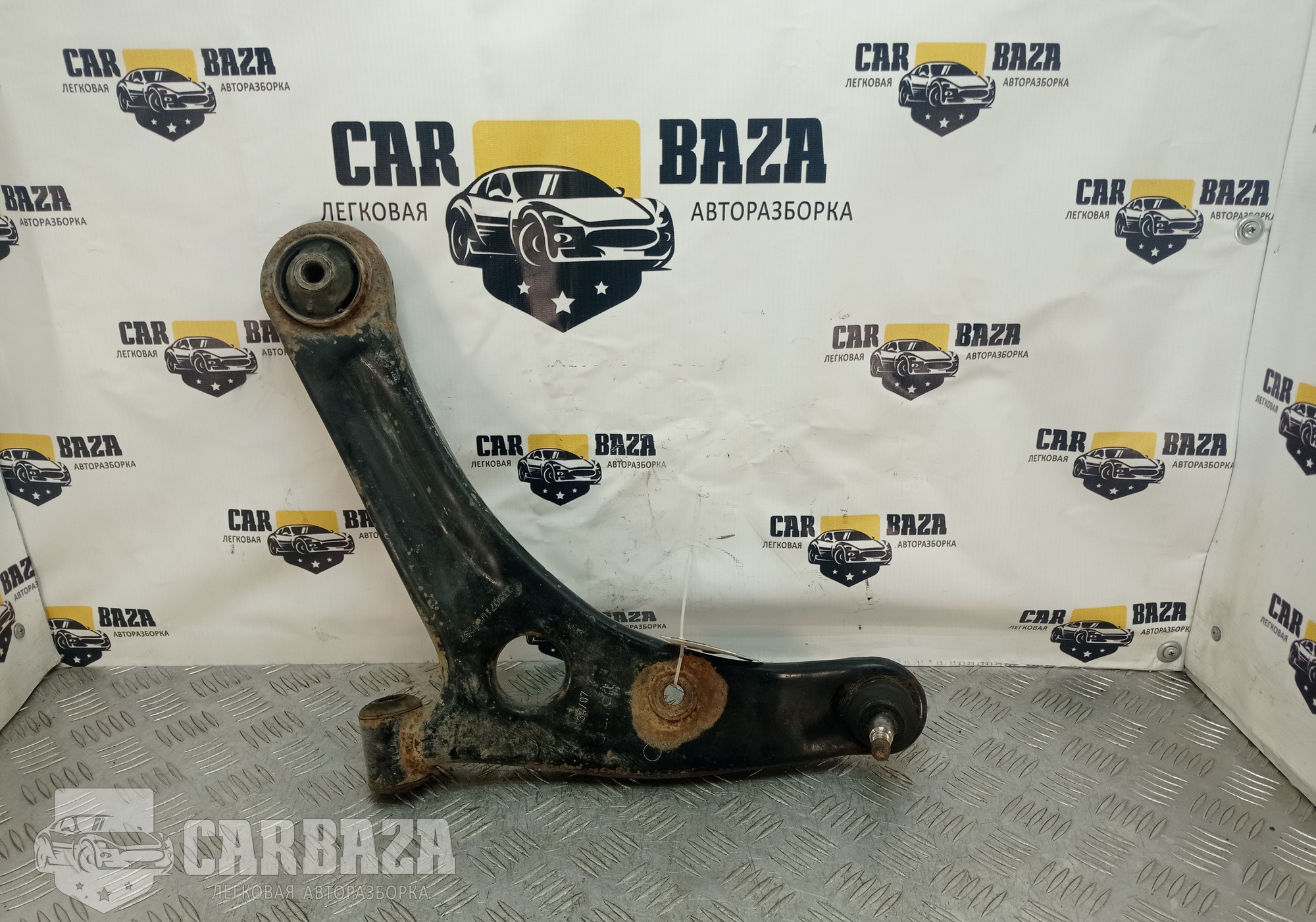 4013A135 Рычаг подвески передний левый для Mitsubishi Colt VI (с 2002 по 2012)