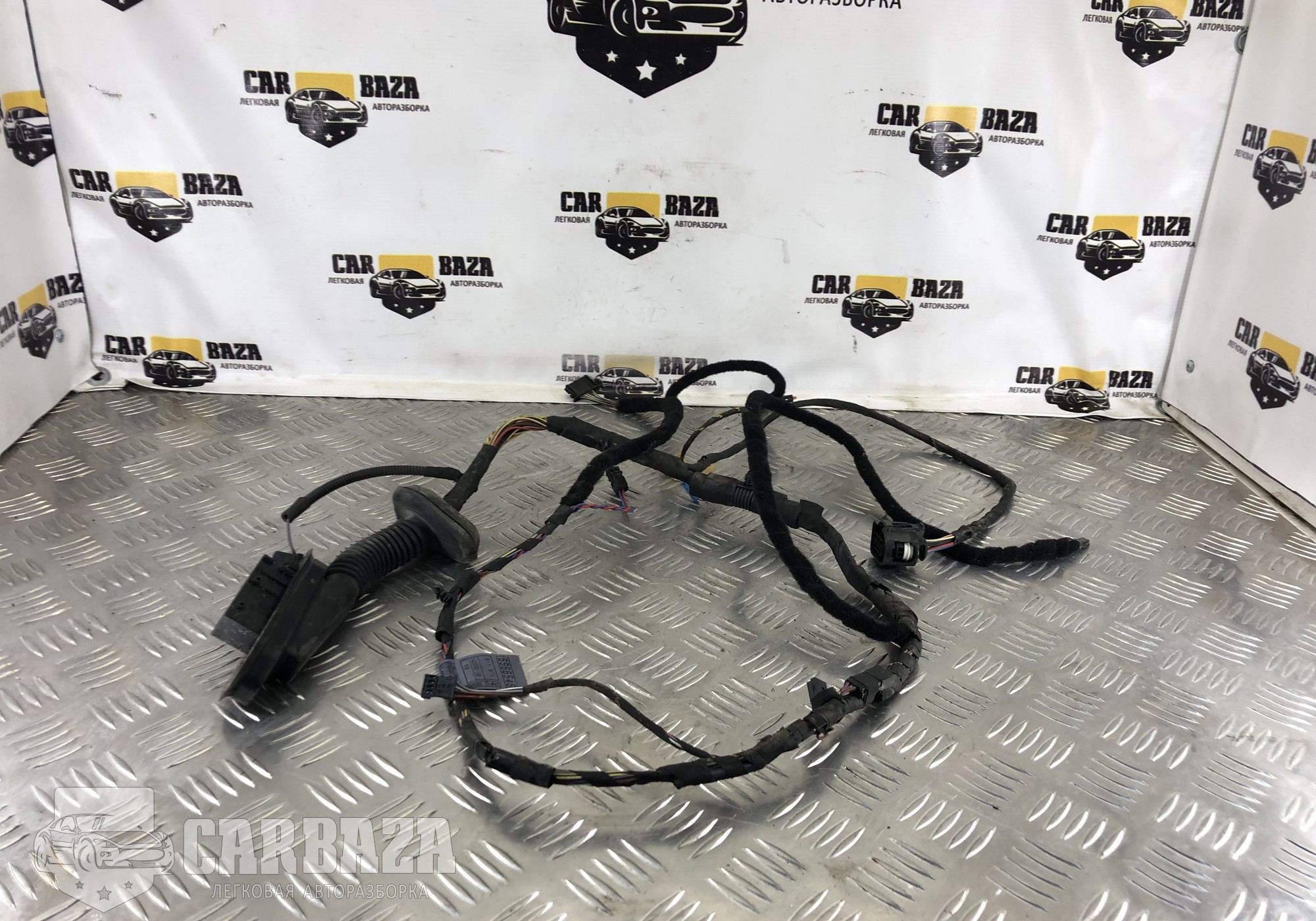 6966546 Электропроводка (коса) крышки багажника для BMW X1 E84 (с 2009 по 2015)