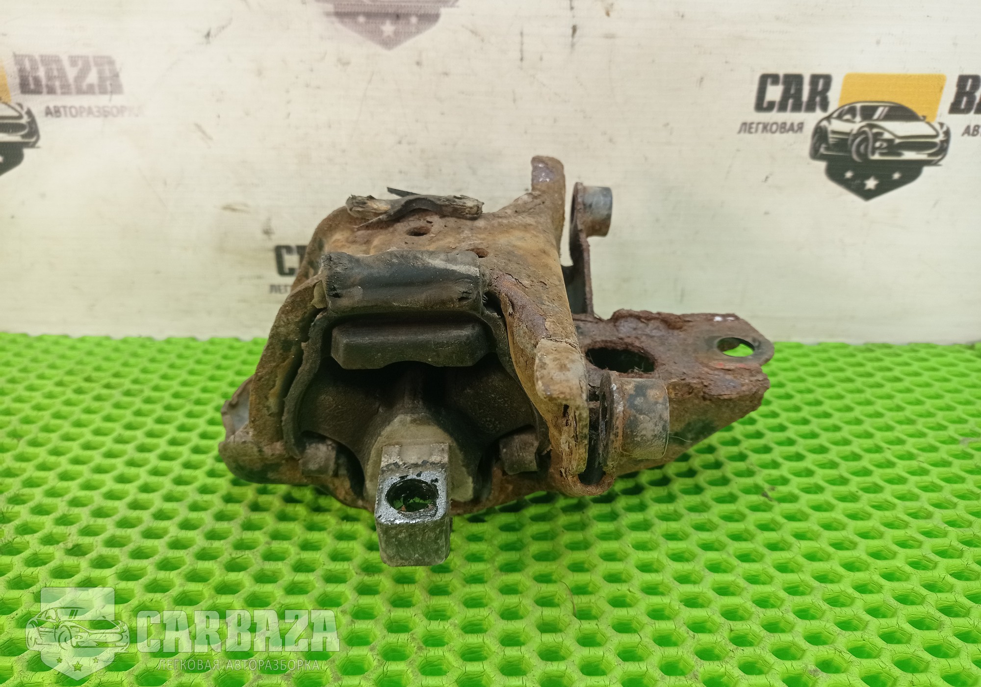 6Q0199555AR Опора КПП BZG 1.2 для Seat Toledo IV (с 2012)