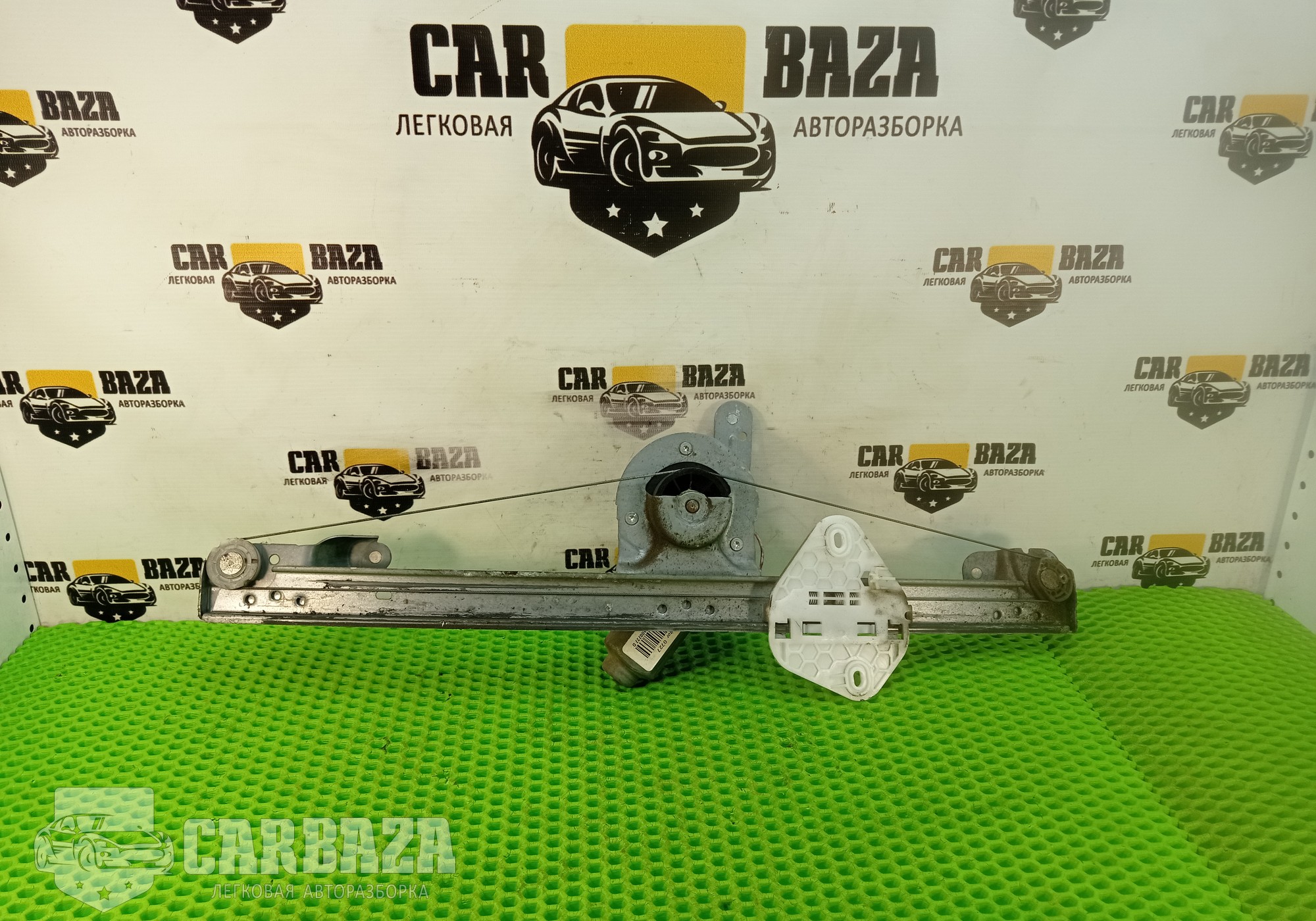8200901102 Стеклоподъемник передний правый для Lada Largus