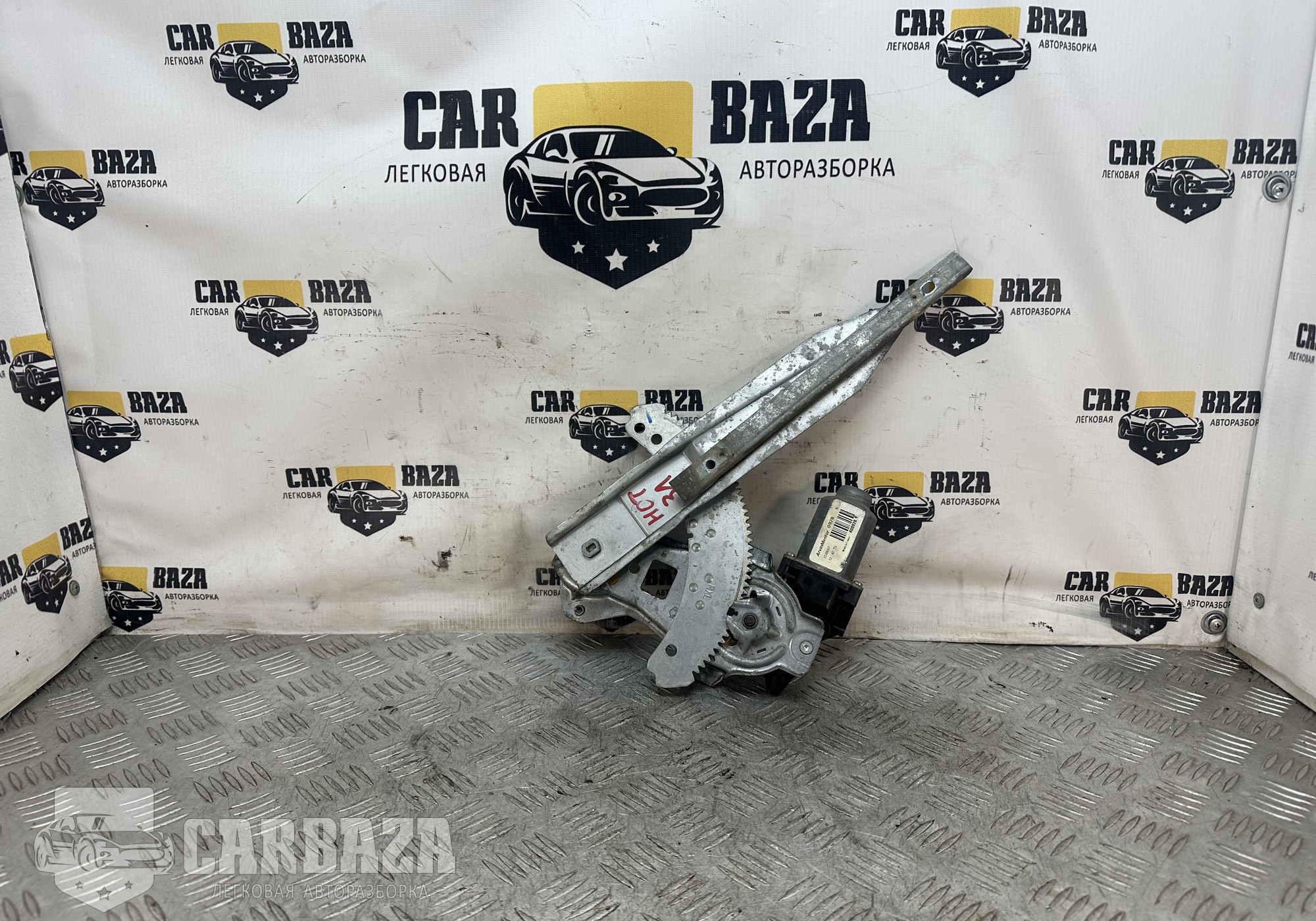 827019U00B Стеклоподъемник задний левый E11 для Nissan Note I (с 2006 по 2013)