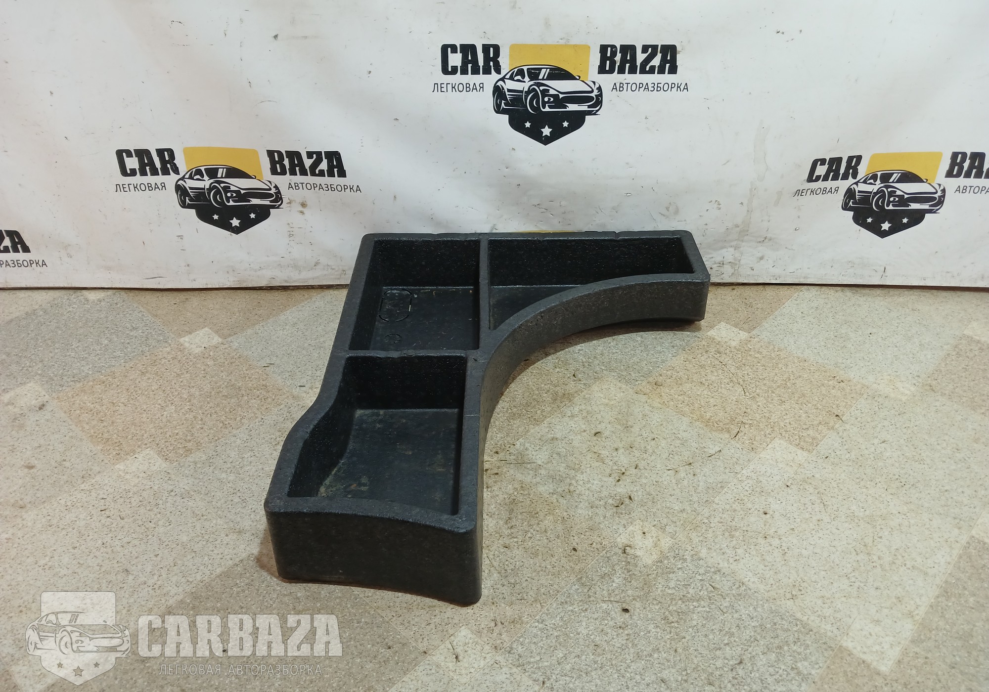 4M51A11169AD Наполнитель багажника левый для Ford Focus II (с 2004 по 2011)