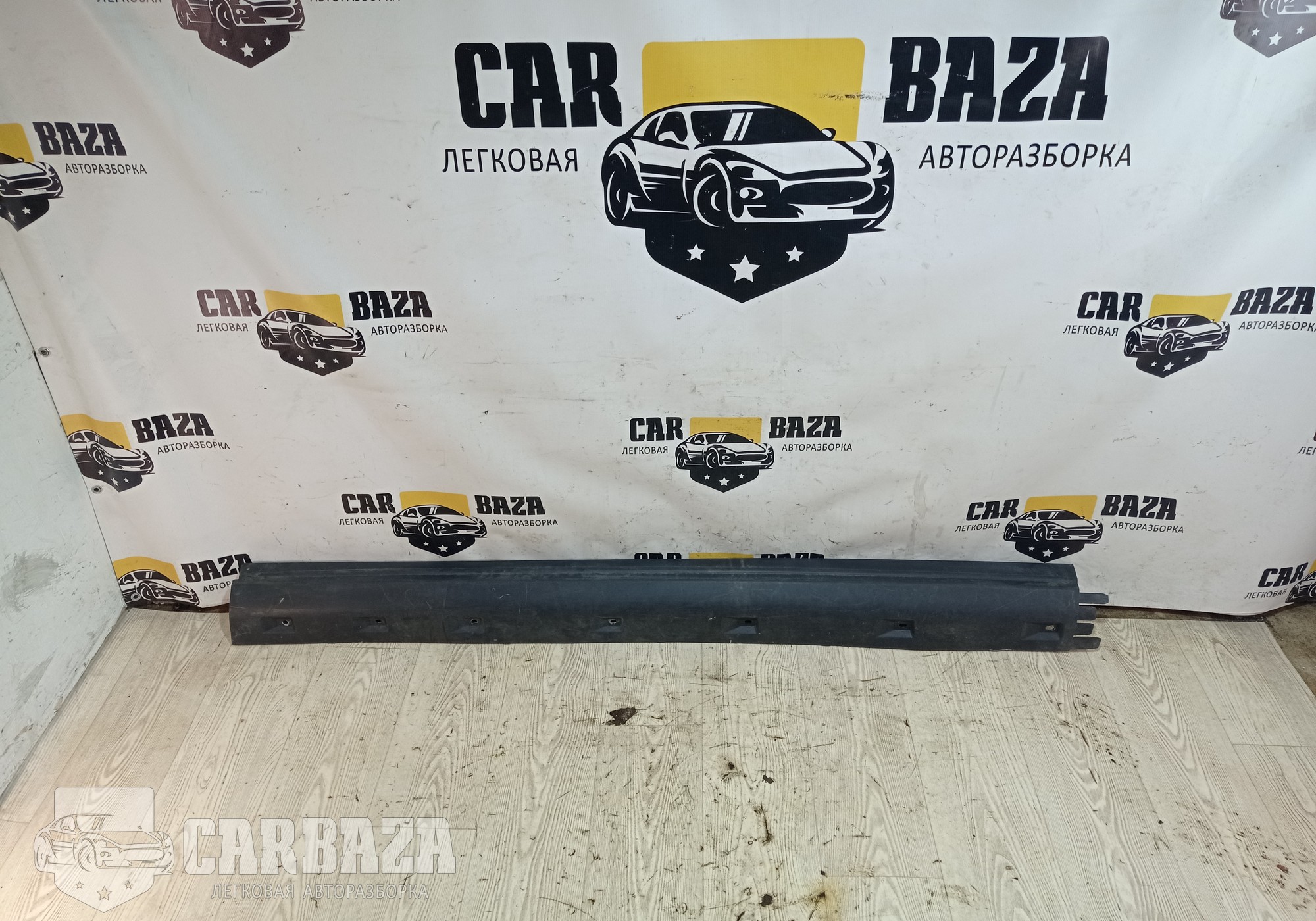 DDJ000242 Накладка порога правая наружная для Land Rover Discovery III (с 2004 по 2009)