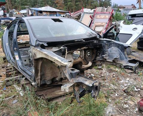 3C0803106 Передняя правая четверть (лонжерон) для Volkswagen Passat B6 (с 2005 по 2011)