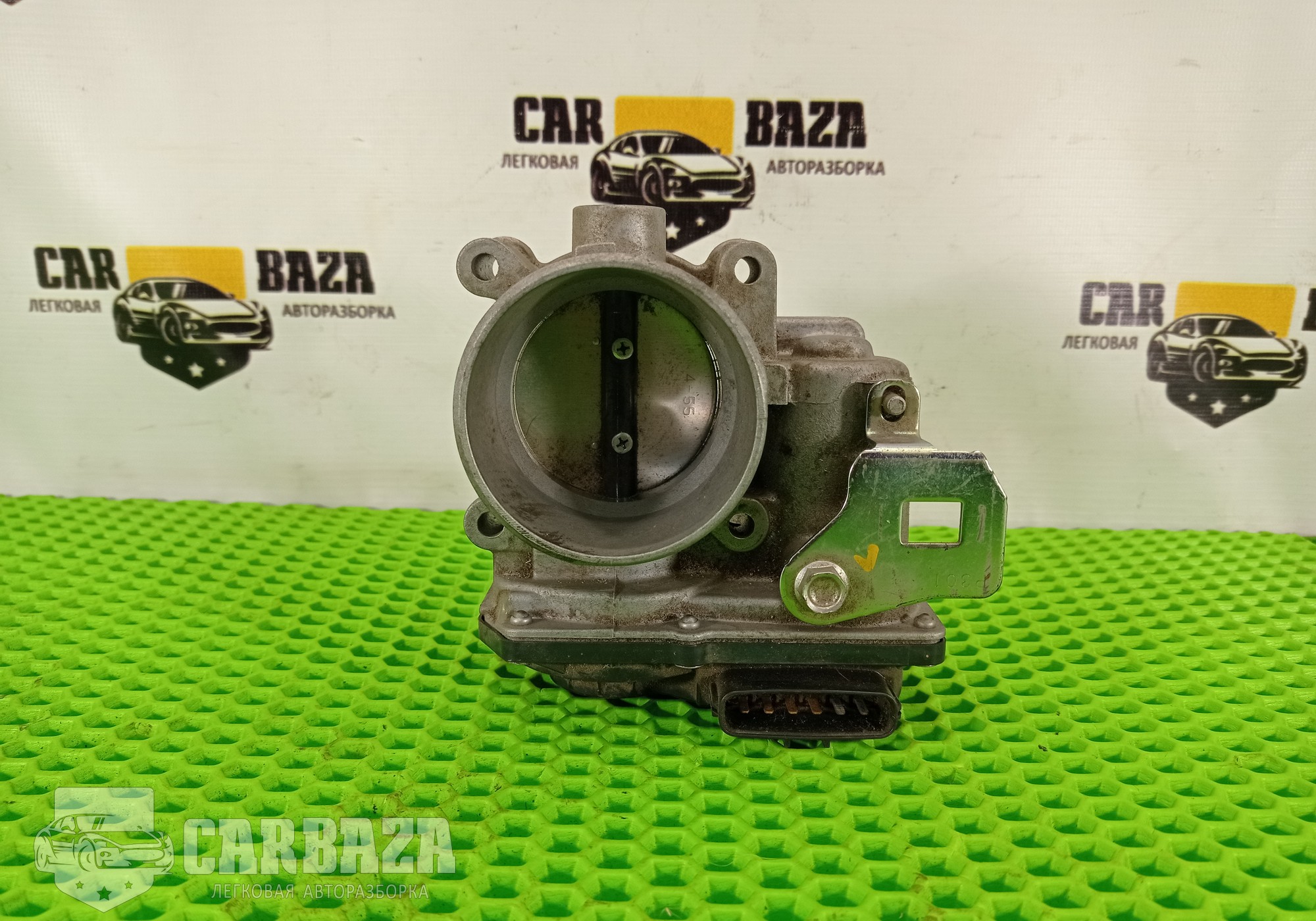 PE0113640A Заслонка дроссельная 2.0 бензин для Mazda 3