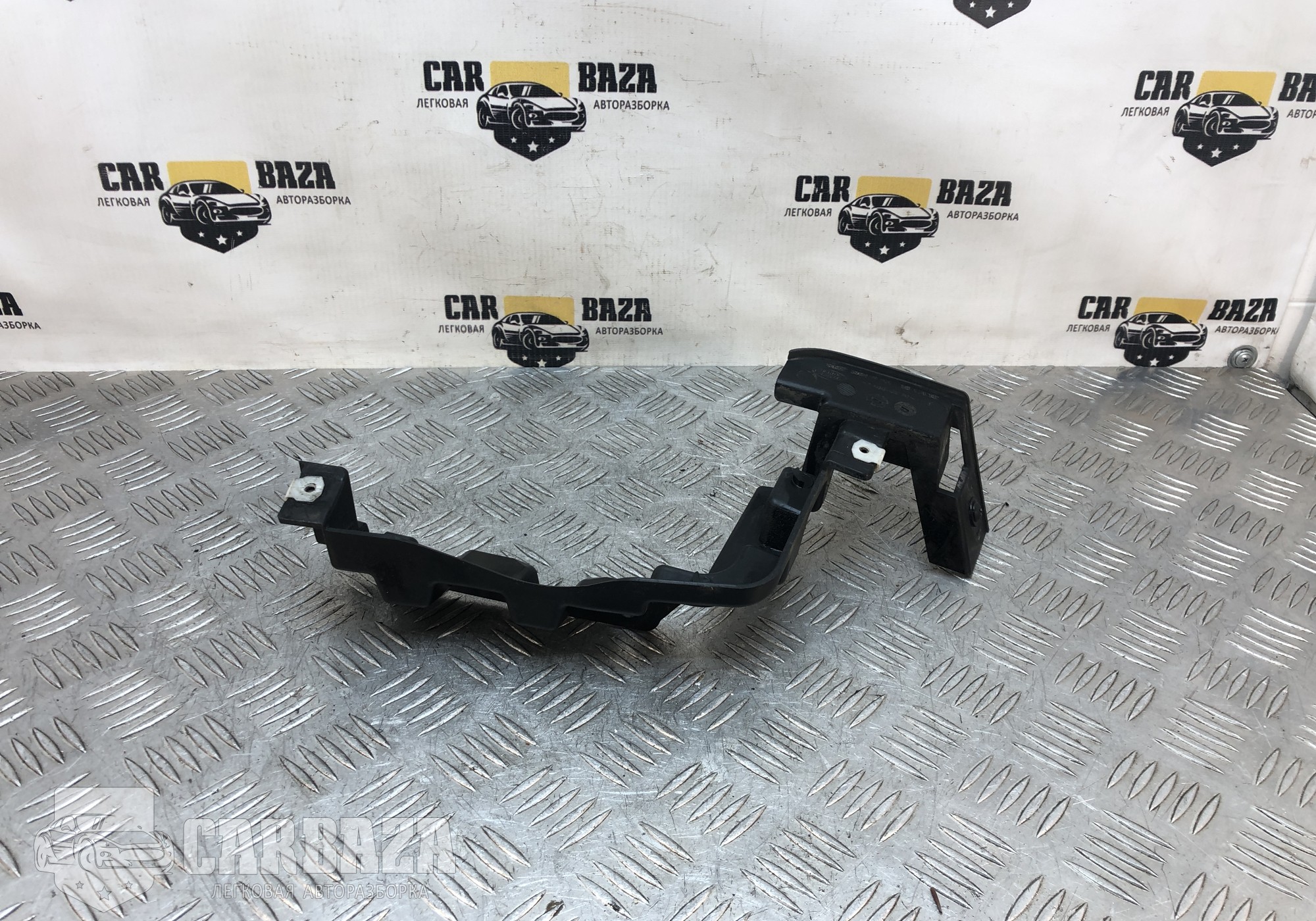 CK5217B919AA Кронштейн заднего бампера левый L405 для Land Rover Range Rover IV (с 2012)