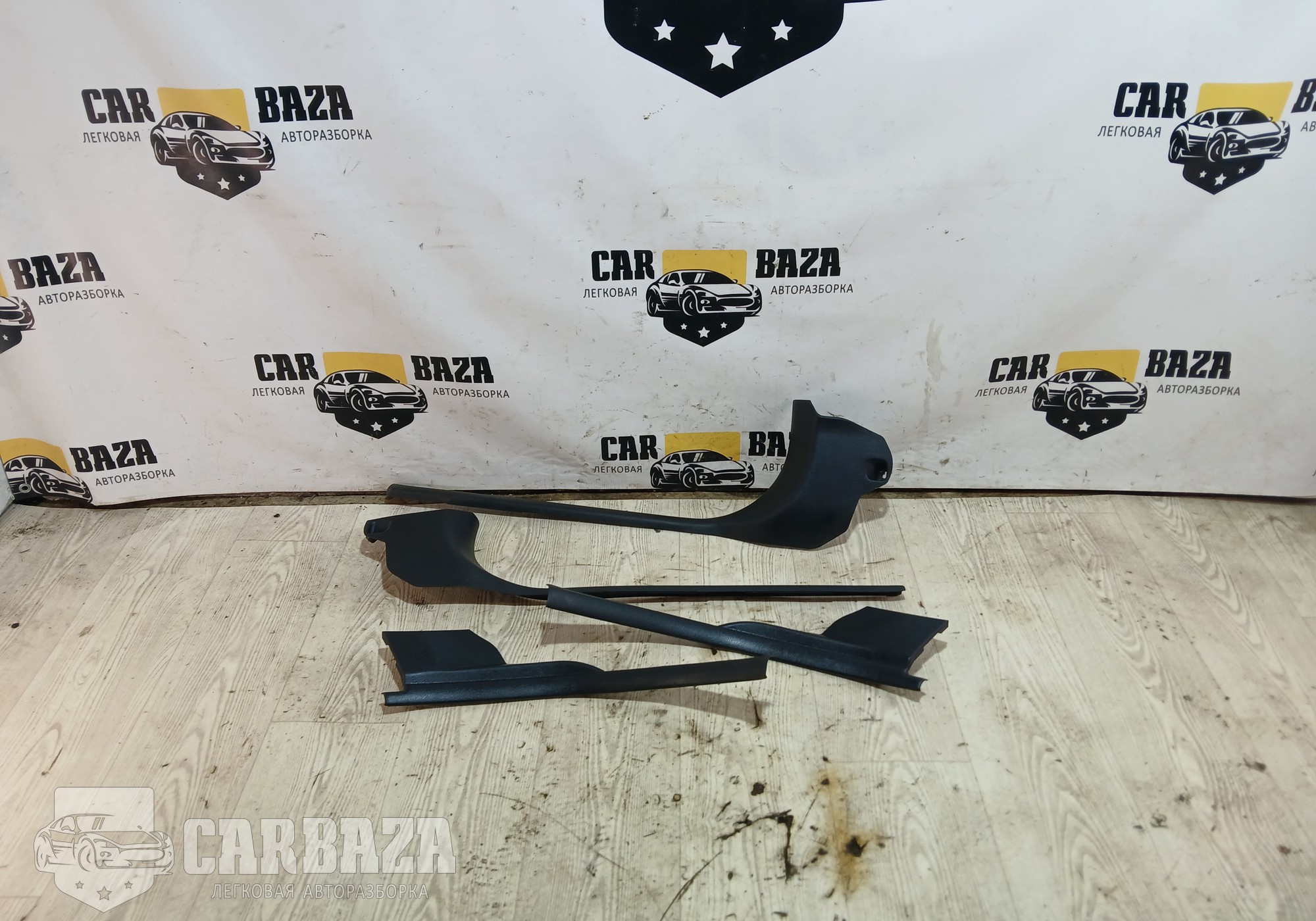 769B4EL00A Накладки на пороги (внутренние) С11 для Nissan Tiida I (с 2004 по 2014)