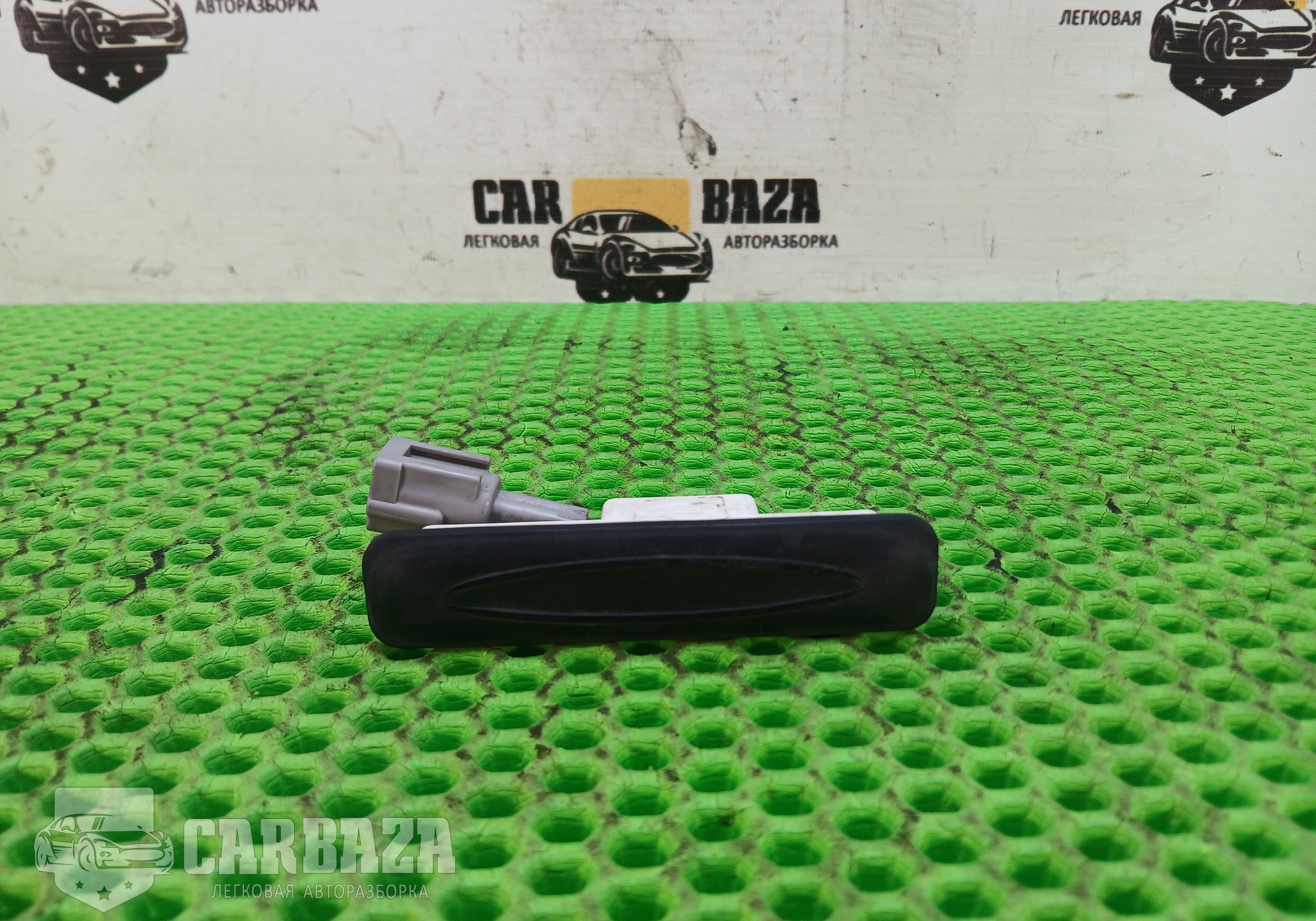 90602JD00B Кнопка открытия багажника для Nissan Primera P12 (с 2002)