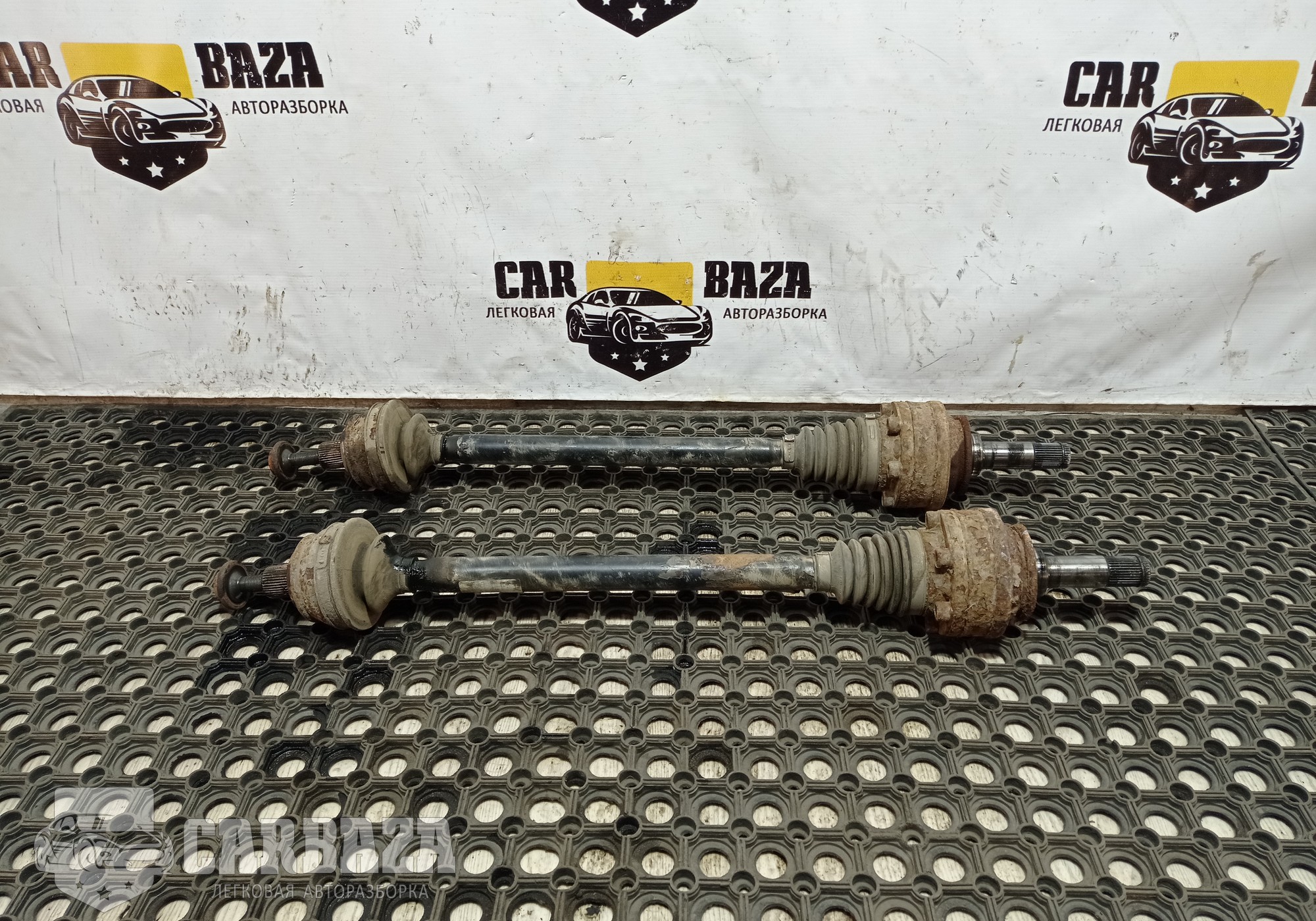 4F0501203B привод задний 3.2 AUK для Audi