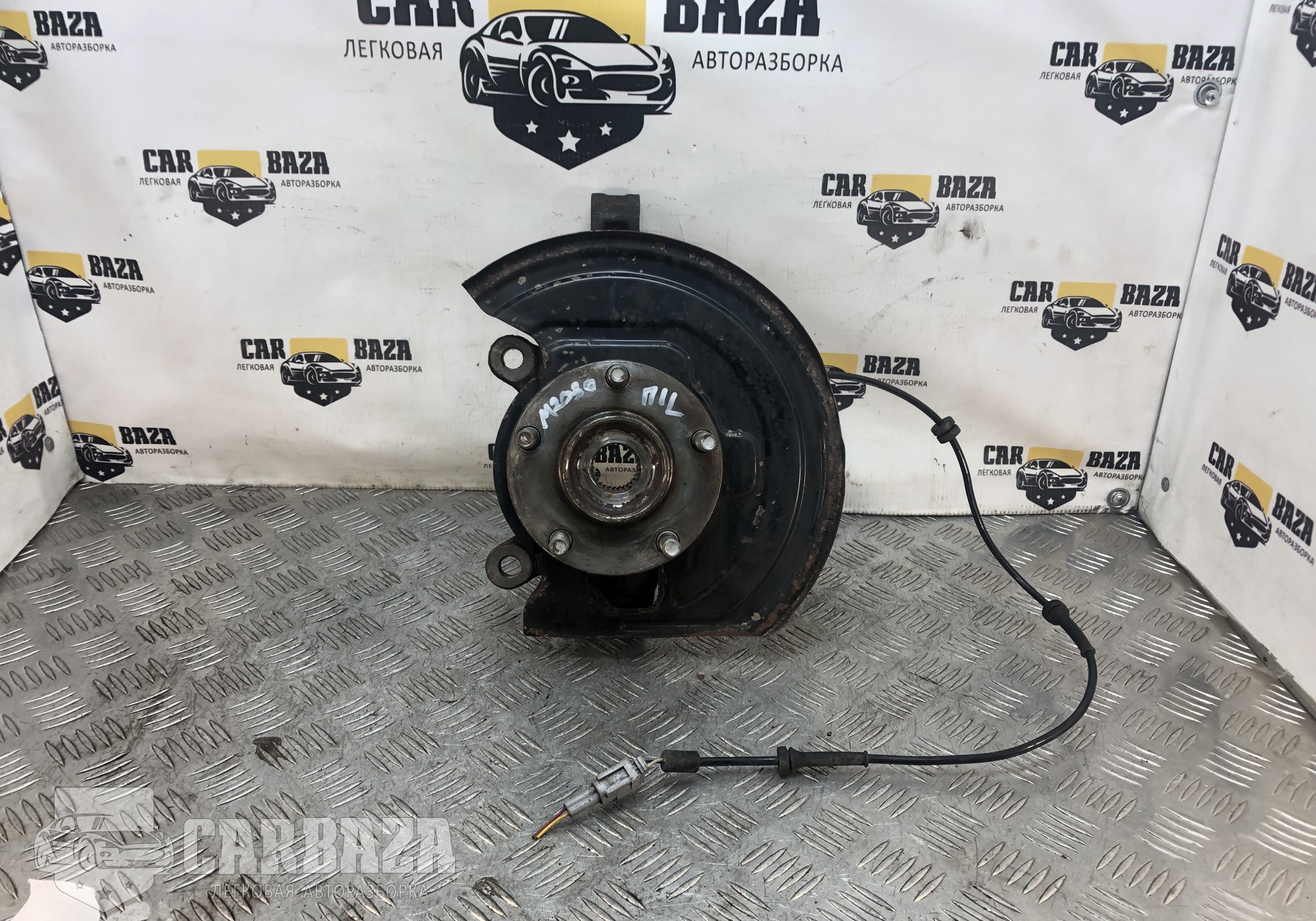 40015JD040 Кулак поворотный передний левый L для Nissan X-Trail T31 (с 2007 по 2013)