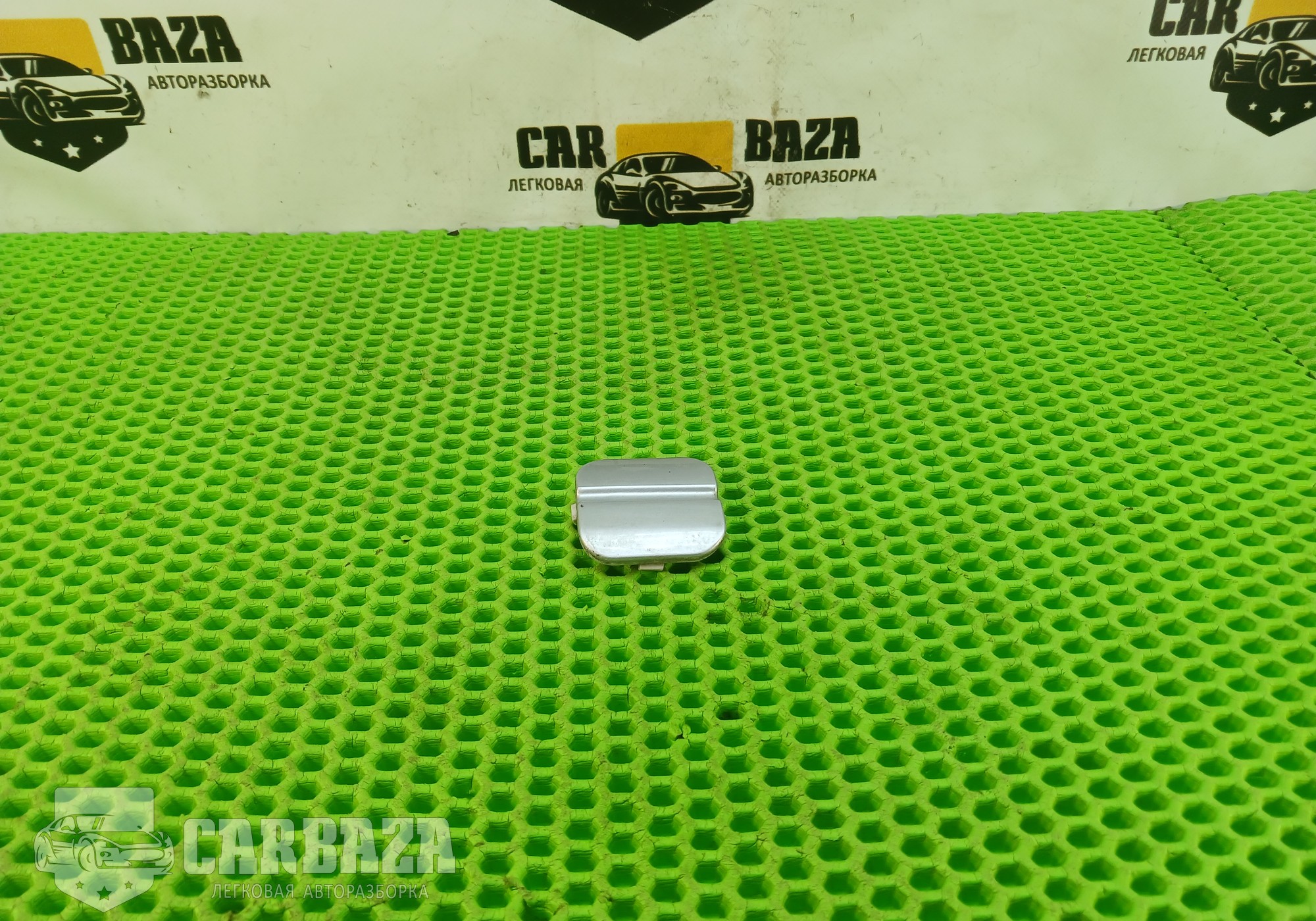 8M51F17K922 Заглушка заднего бампера для Ford Focus II (с 2004 по 2011)