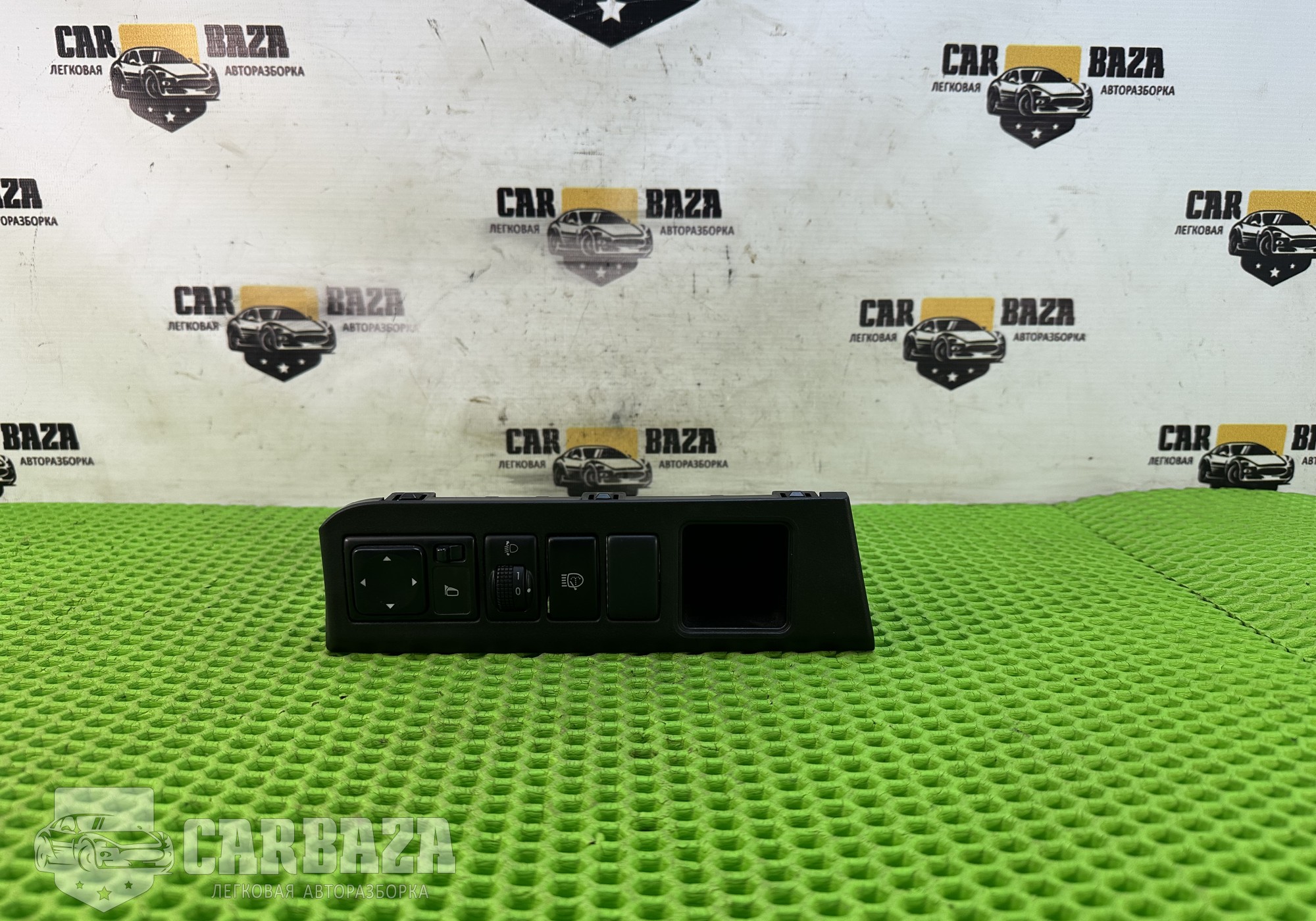 684859U100 Переключатель регулировки зеркала E11 для Nissan Note I (с 2006 по 2013)
