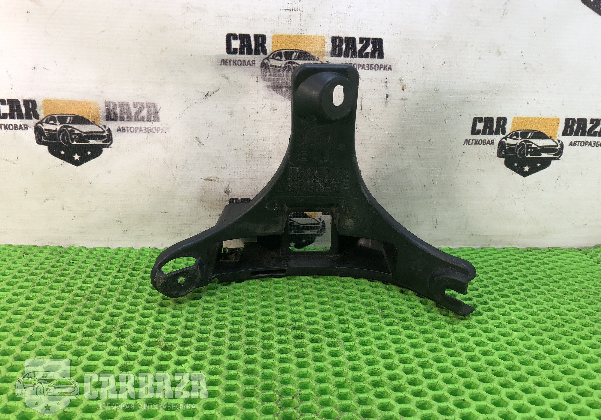 9643353980 Кронштейн заднего бампера правый для Peugeot 307 (с 2000)