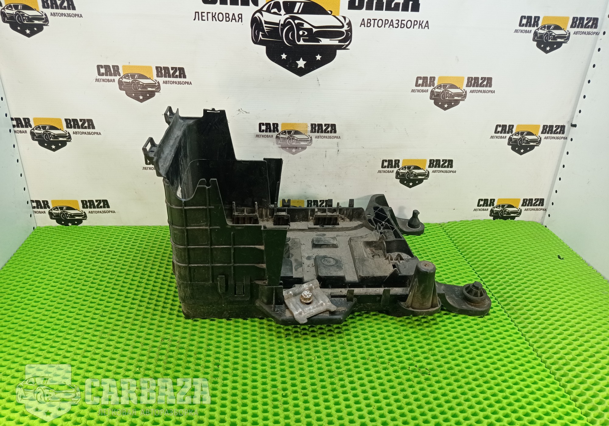 1K0915333 Крепление аккумулятора (площадка) для Skoda Octavia II (с 2004 по 2013)
