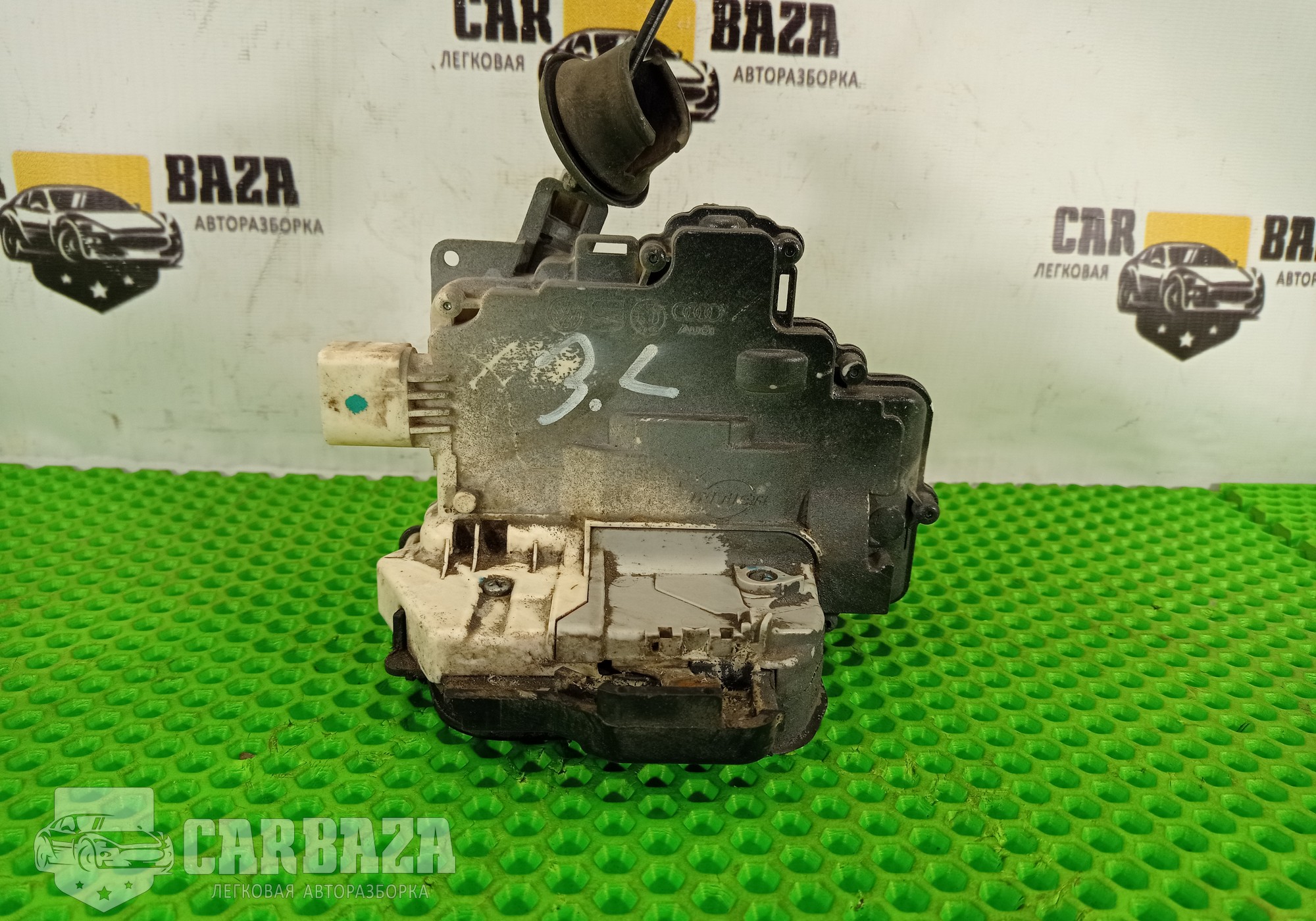 4F0839015 Замок двери задней левой L для Audi A3