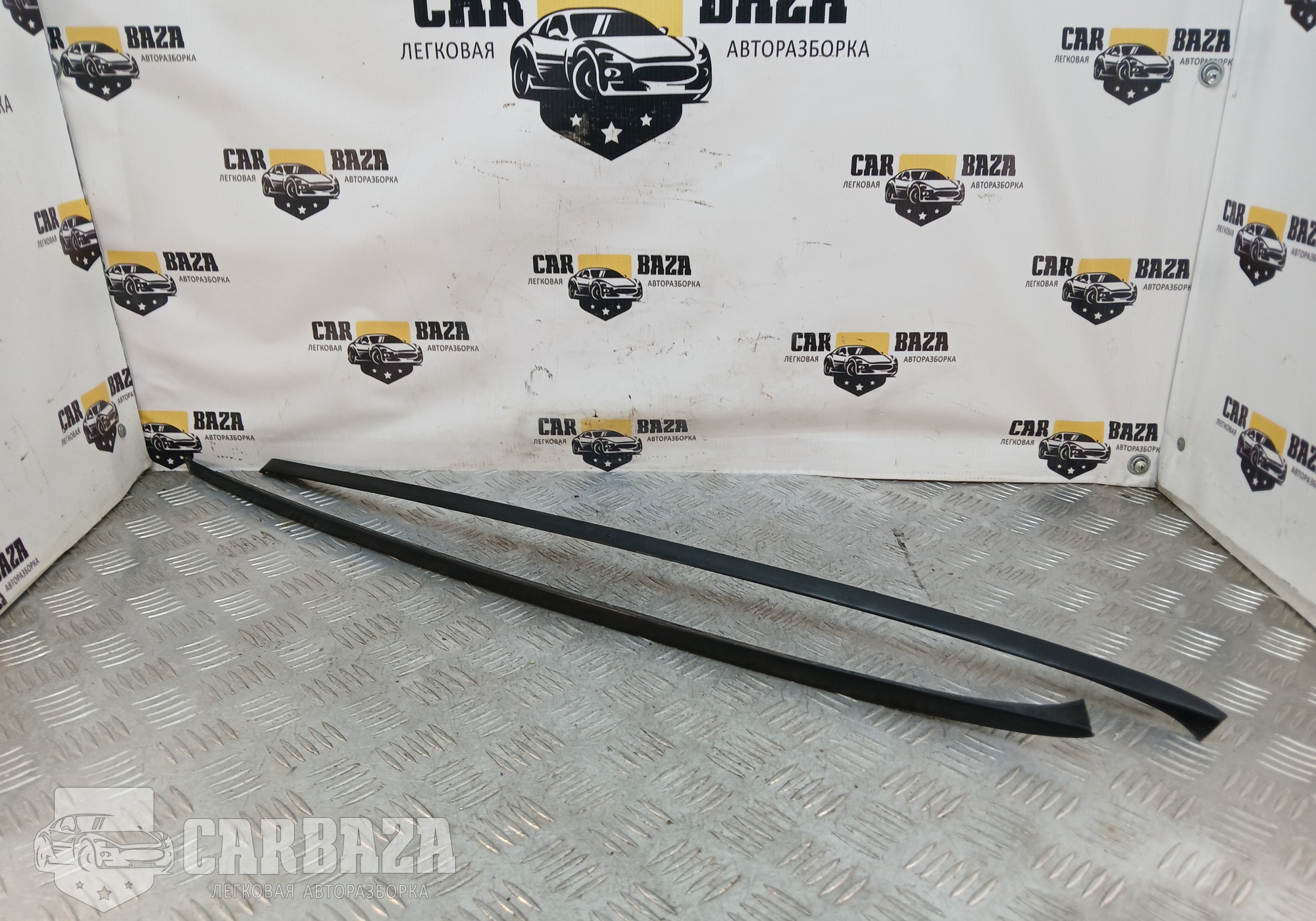 3C0854328A Молдинги лобового стекла (комплект) для Volkswagen Passat