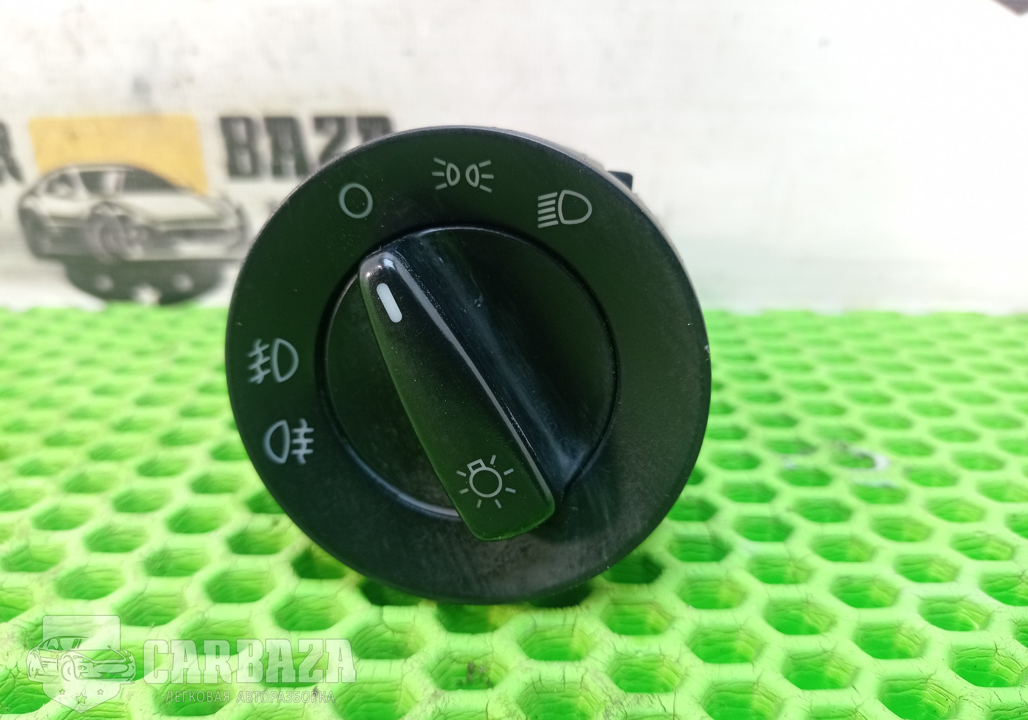 1U0941531D Переключатель света фар для Skoda Superb