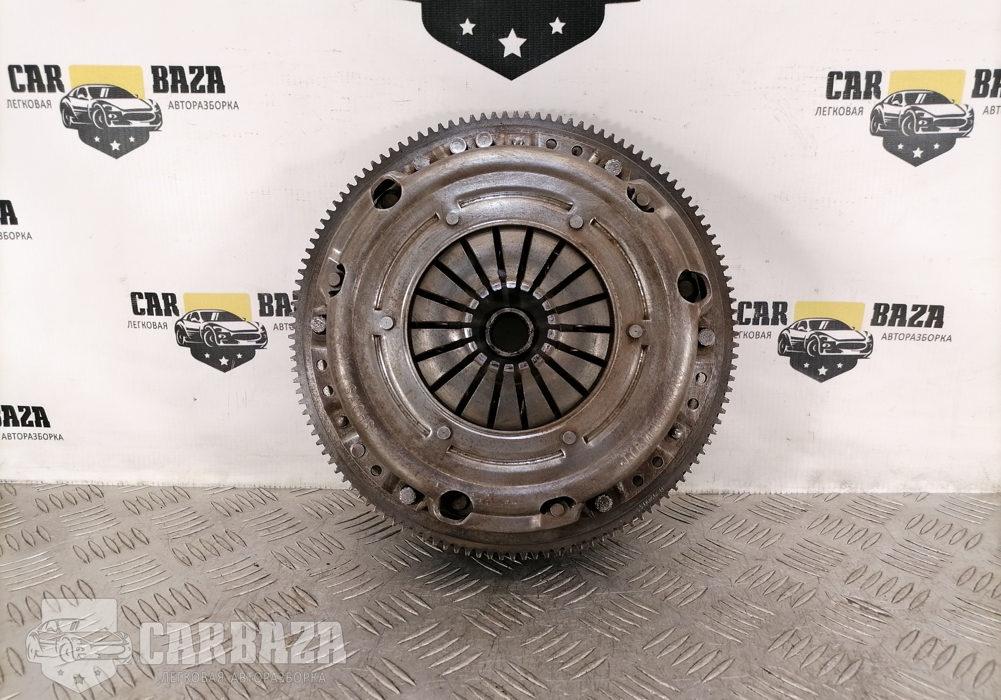 030105269K Комплект сцепления маховик 1.4 BCA для Skoda Octavia II (с 2004 по 2013)