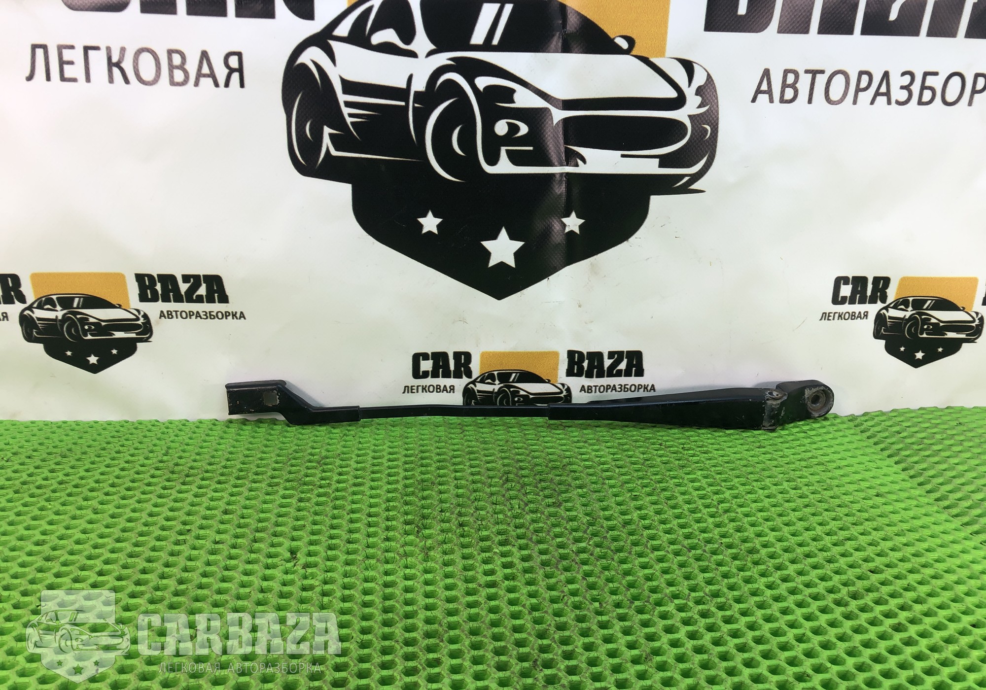 5J1955409B Поводок стеклоочистителя левый для Skoda Roomster