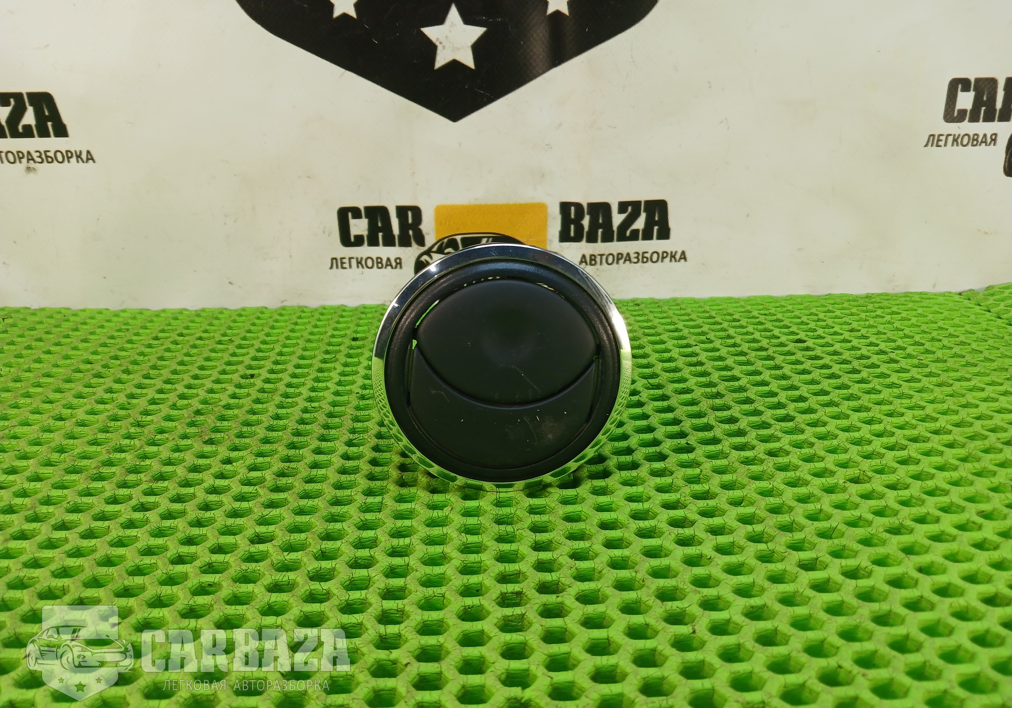 687607294R Дефлектор воздушный для Renault Duster I (с 2010 по 2021)