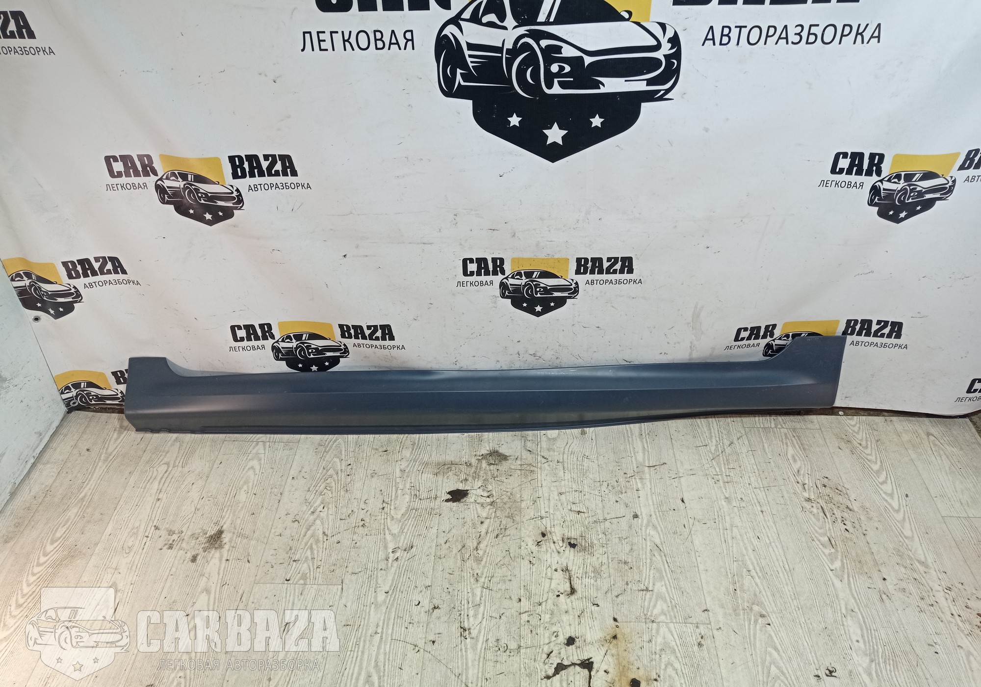 1P420ADE50 Накладка на порог левая наружная для Kia Venga (с 2009 по 2018)