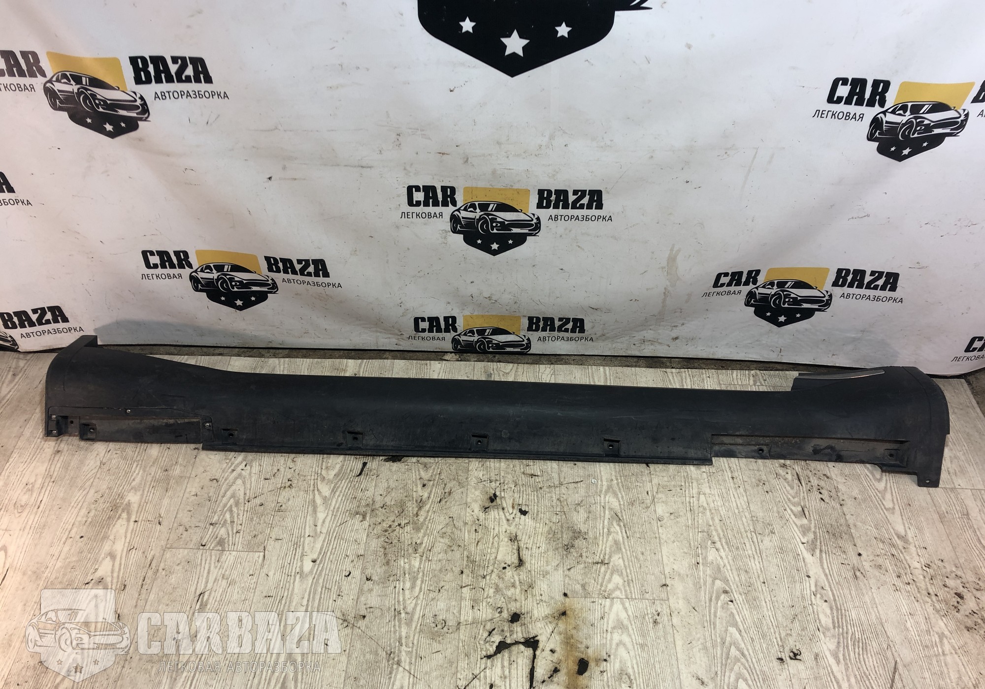 768501CBOA Накладка порога наружная правая