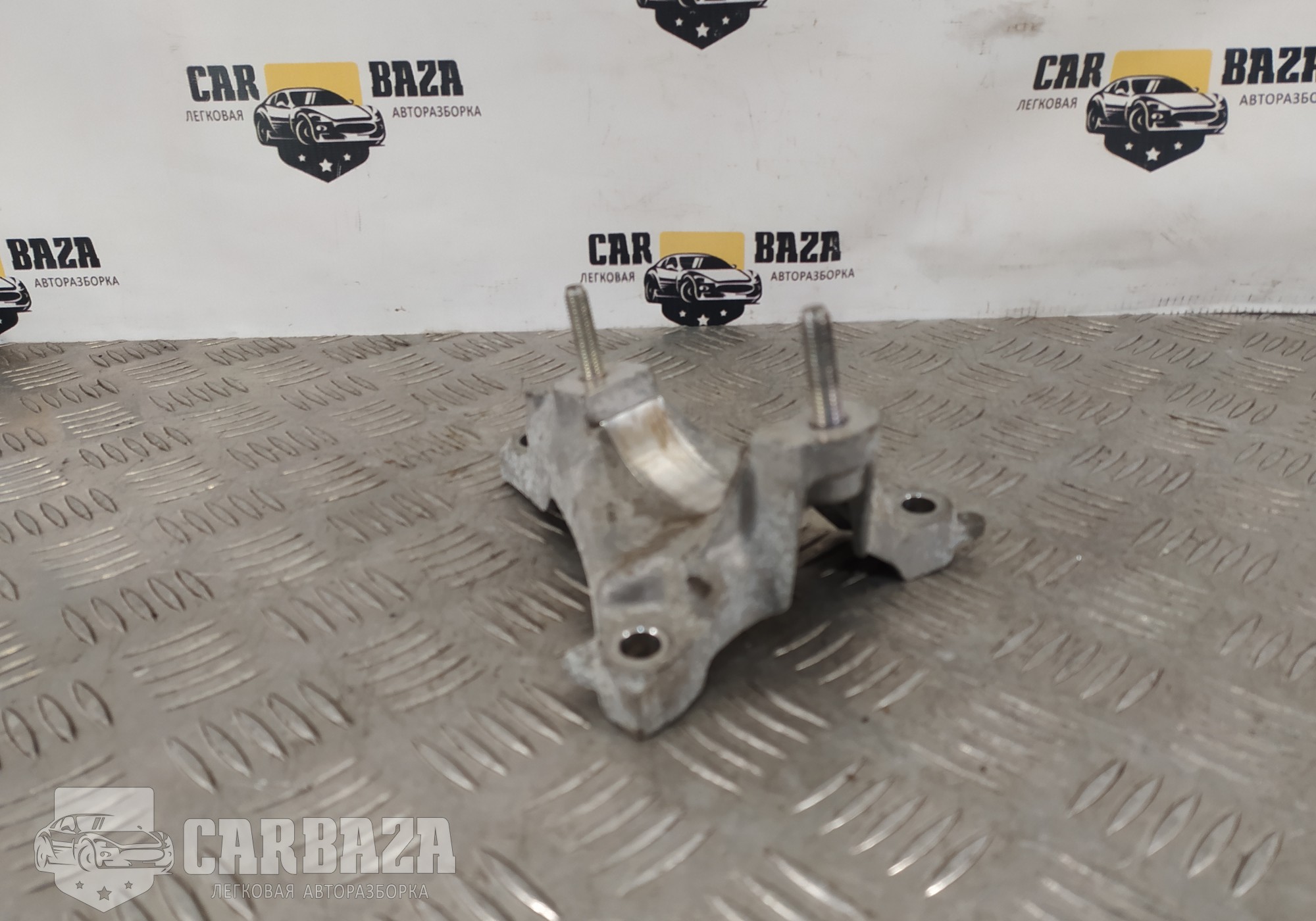 G2A325740C Кронштейн промежуточного вала для Mazda 6