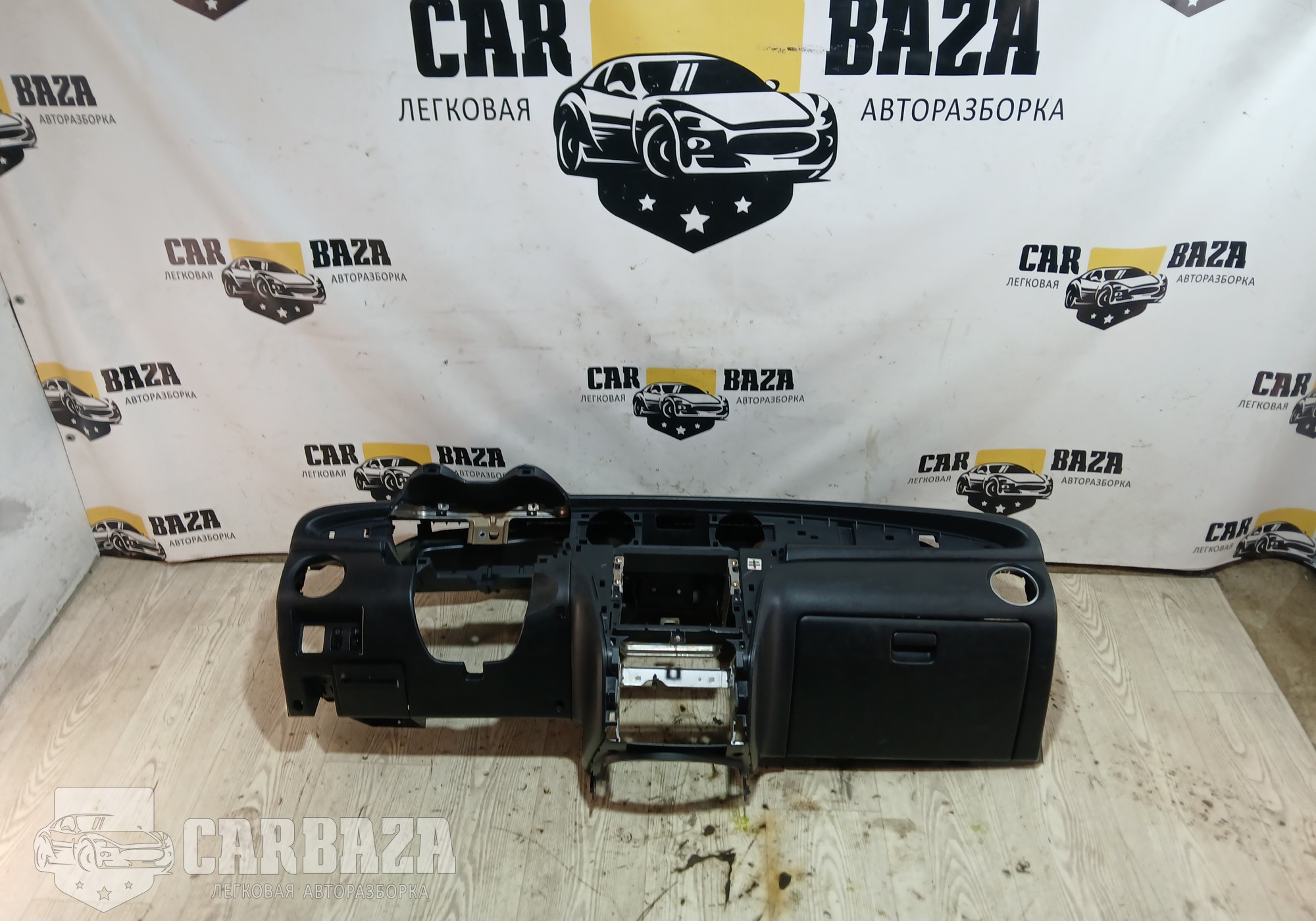 MR975101HA Передняя панель салона (торпедо) CU для Mitsubishi Outlander I (с 2002 по 2008)