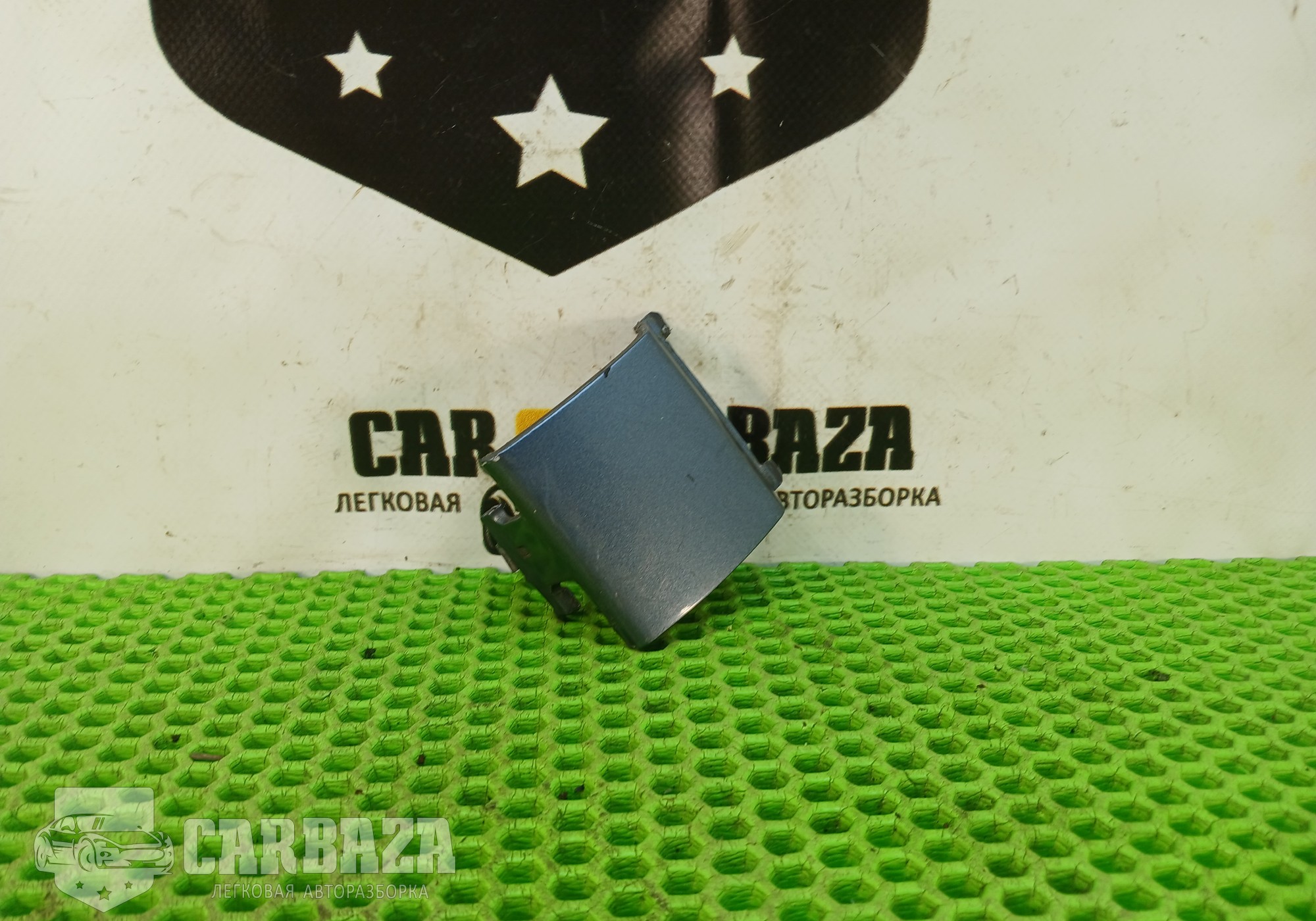 90559482 Заглушка переднего бампера