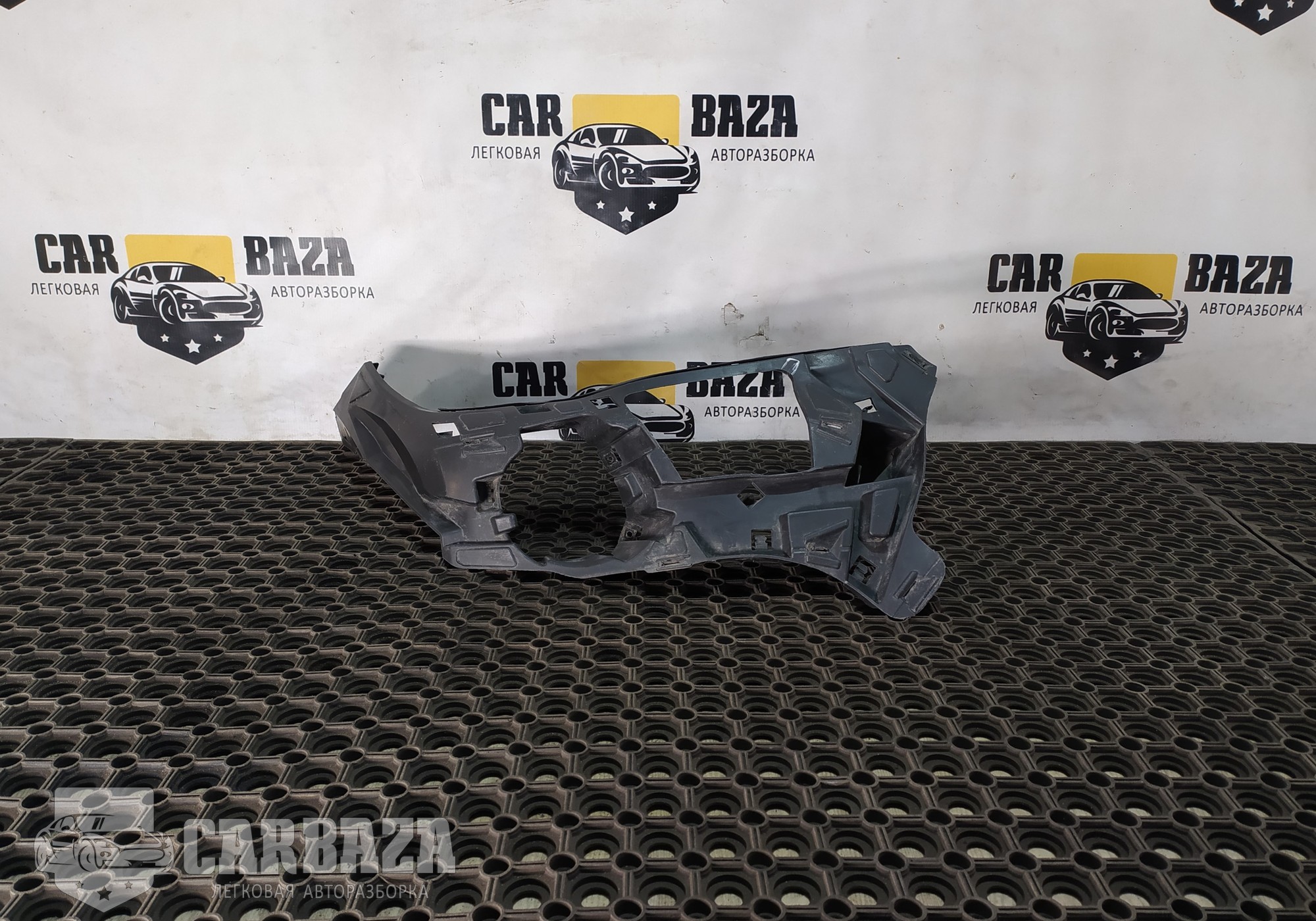 51117319800 Кронштейн переднего бампера правый R для BMW X6 F16 (с 2014 по 2019)