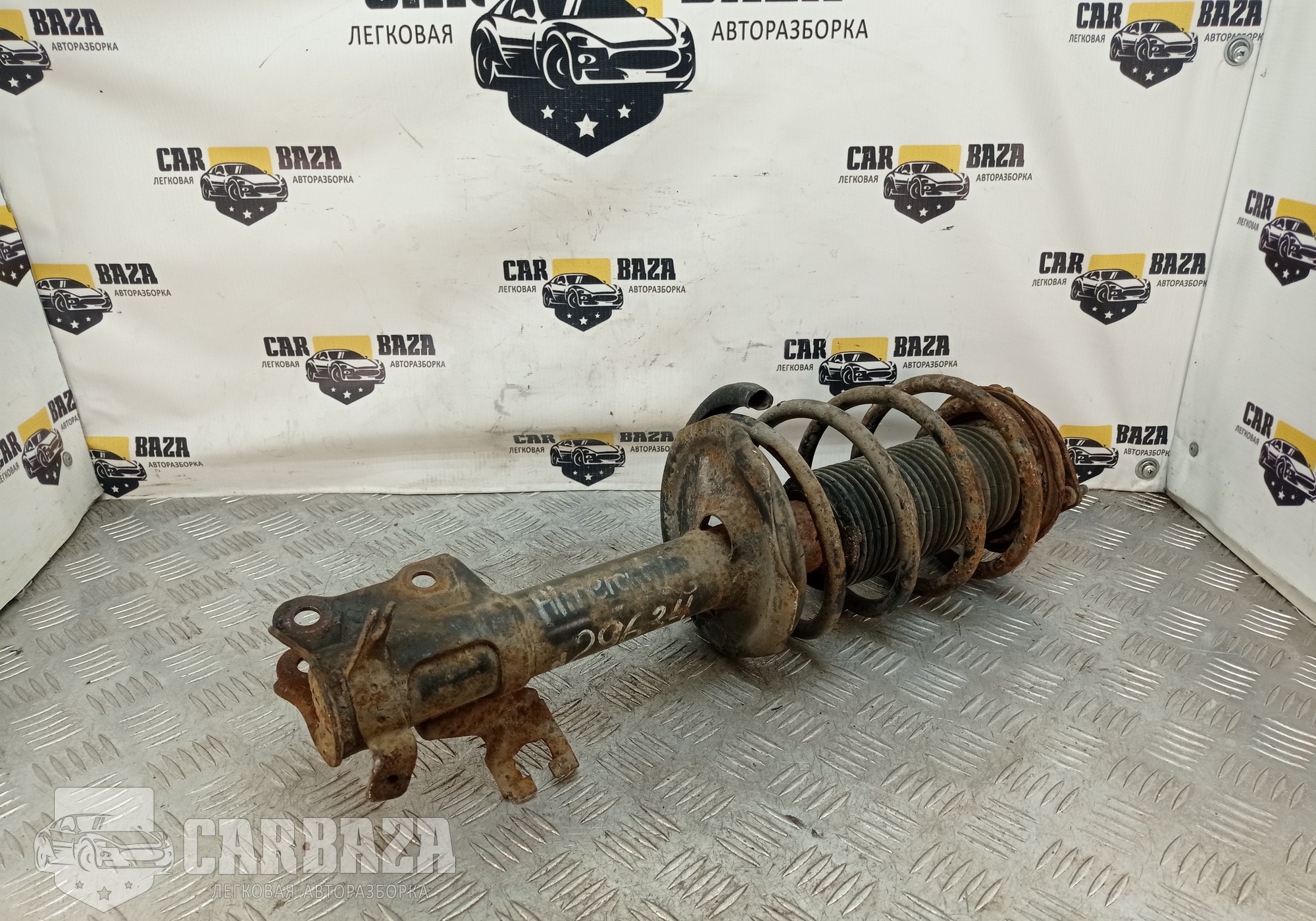 54303BM400 Амортизатор передний левый для Nissan Almera II (с 2000 по 2006)