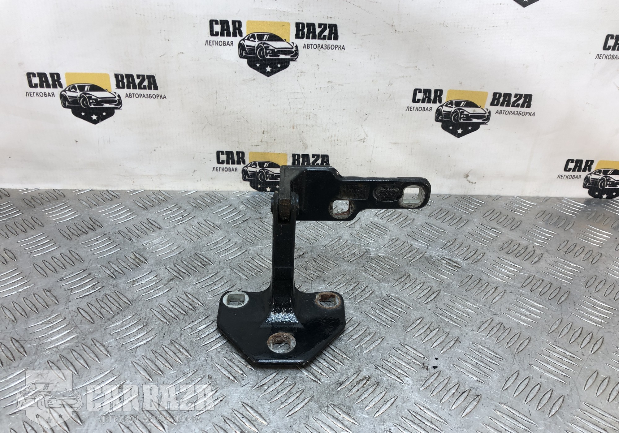 CPLA429A14A Петля багажника правая R для Land Rover Range Rover IV (с 2012)