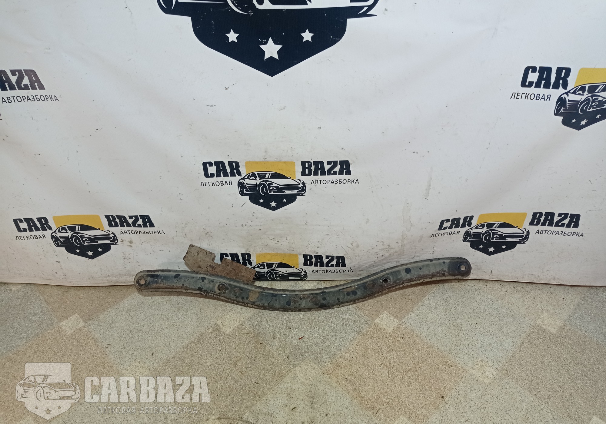 4M51A10684 Балка передняя поперечная