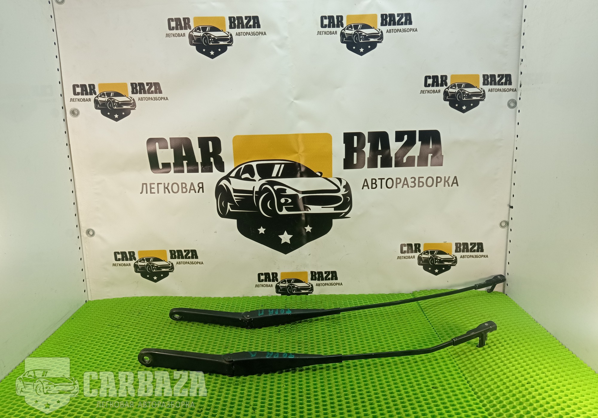 4M5117526CC Поводки стеклоочистителя для Ford Focus II (с 2004 по 2011)