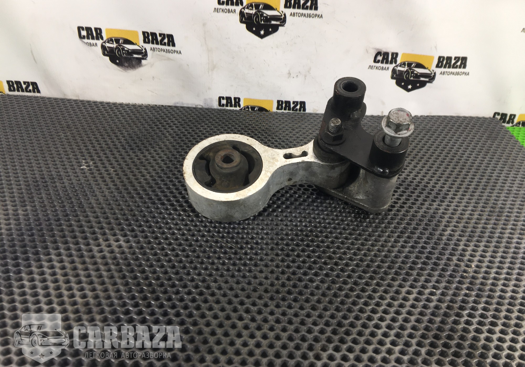 G33E39040A Опора двигателя задняя для Mazda