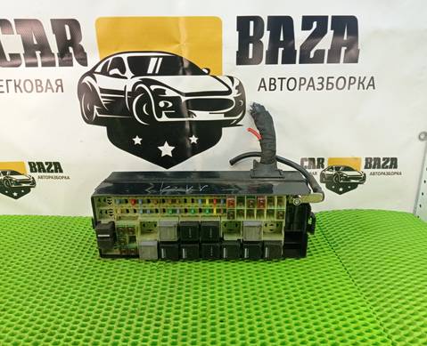 LR030493 Блок предохранителей подкапотный для Land Rover Range Rover Sport I (с 2005 по 2013)