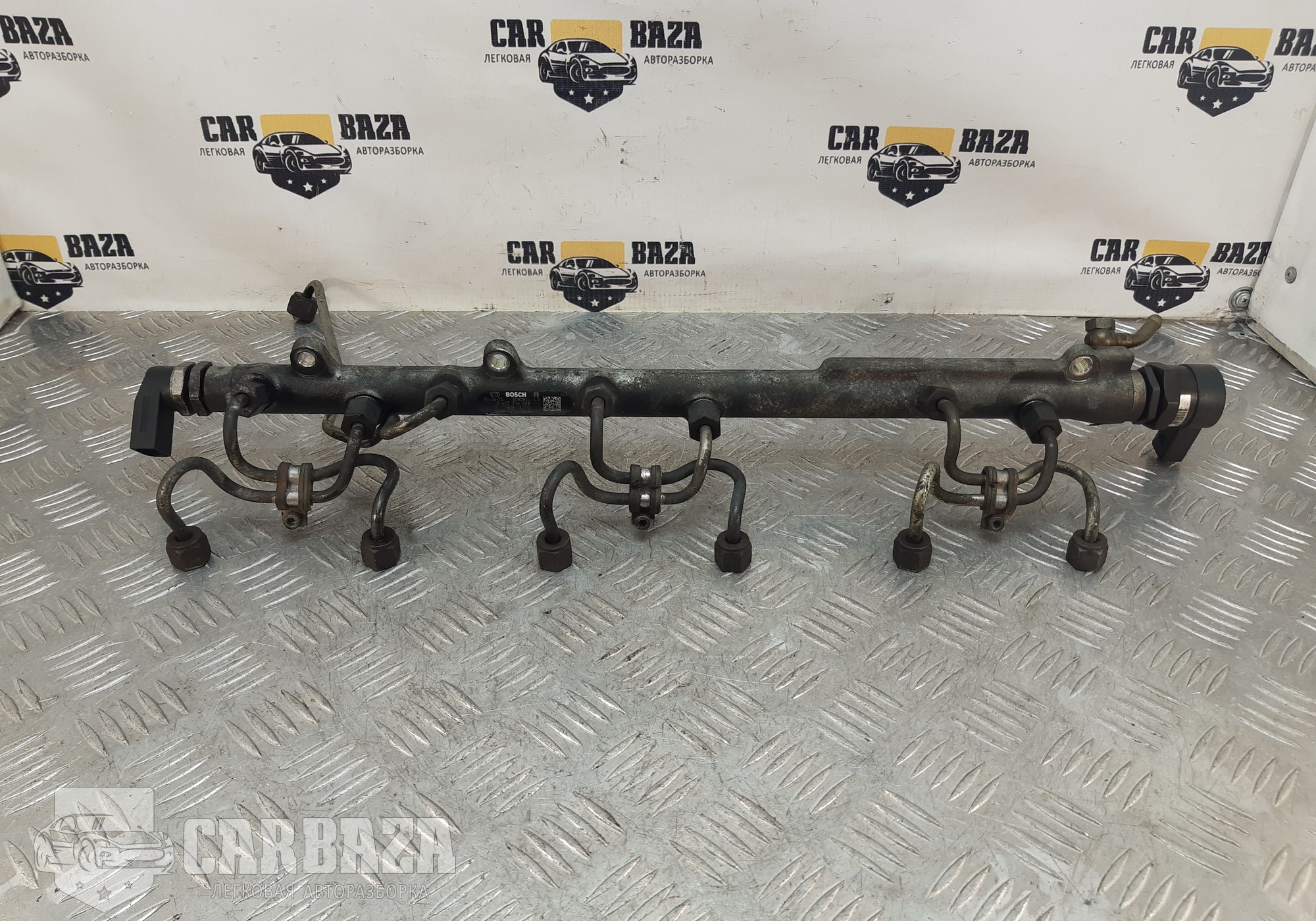 13517788679 Рейка топливная (рампа) M57 2.5 3.0 для BMW 3