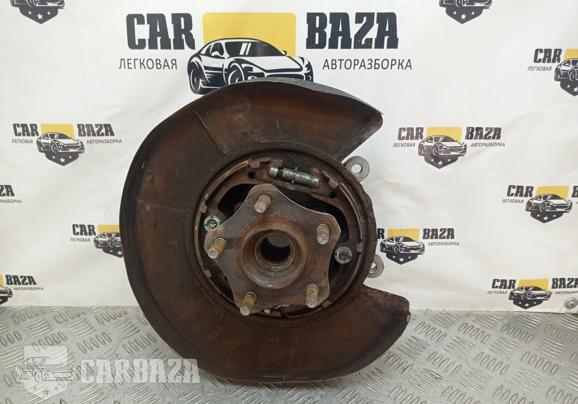 430181CA0B Кулак задний правый